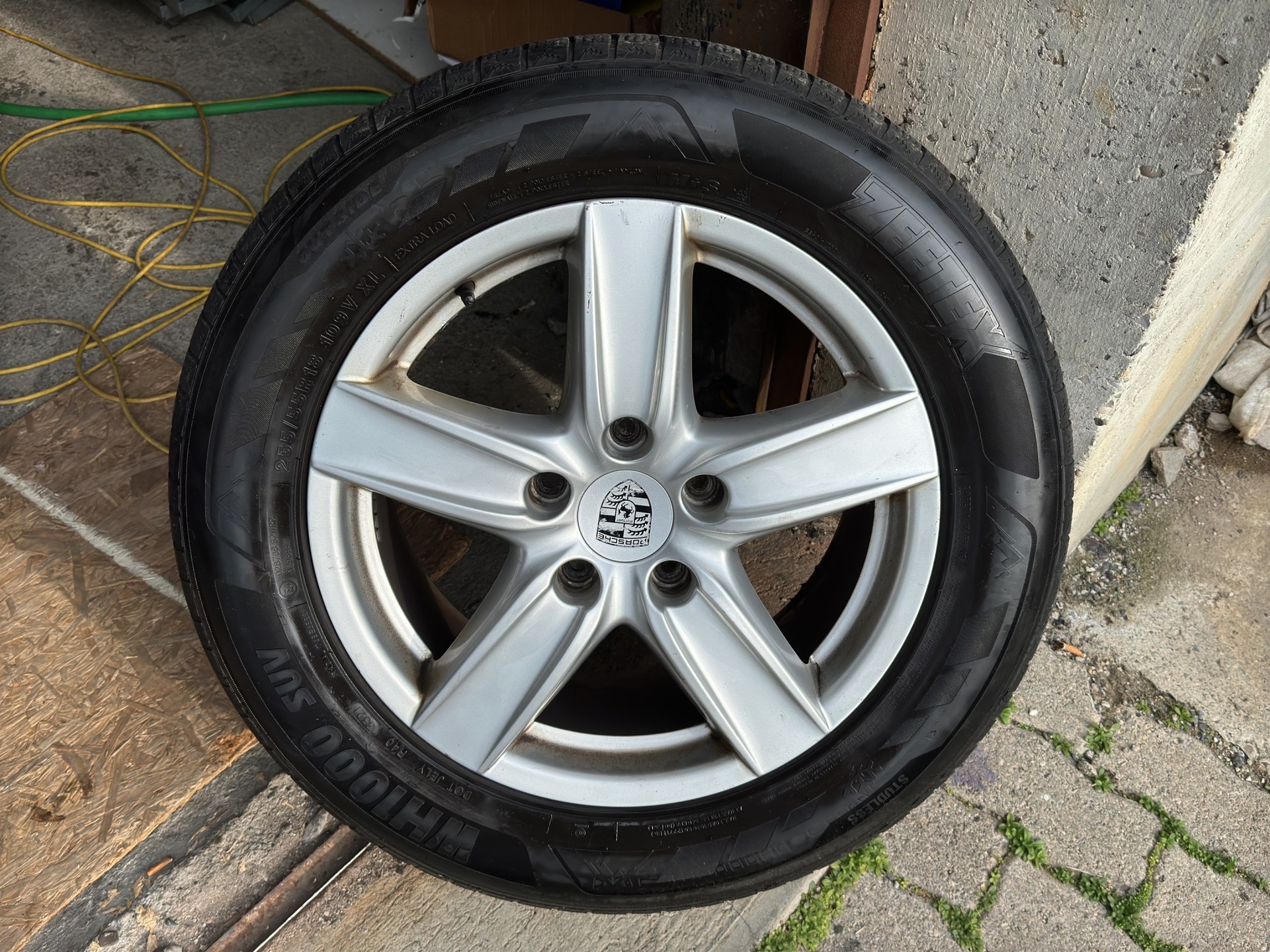 PORSCHE Cayenne S-image-19