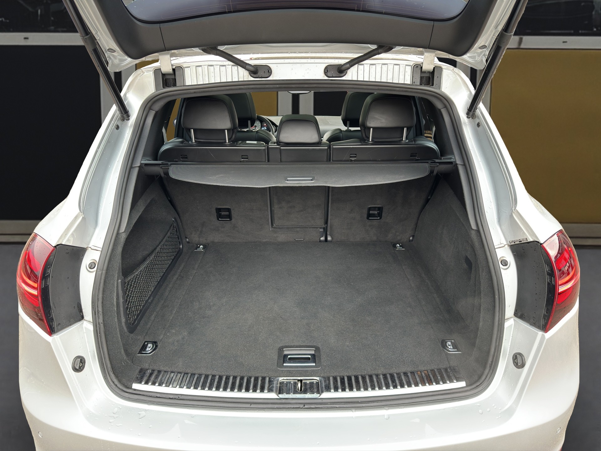 PORSCHE Cayenne S-image-14