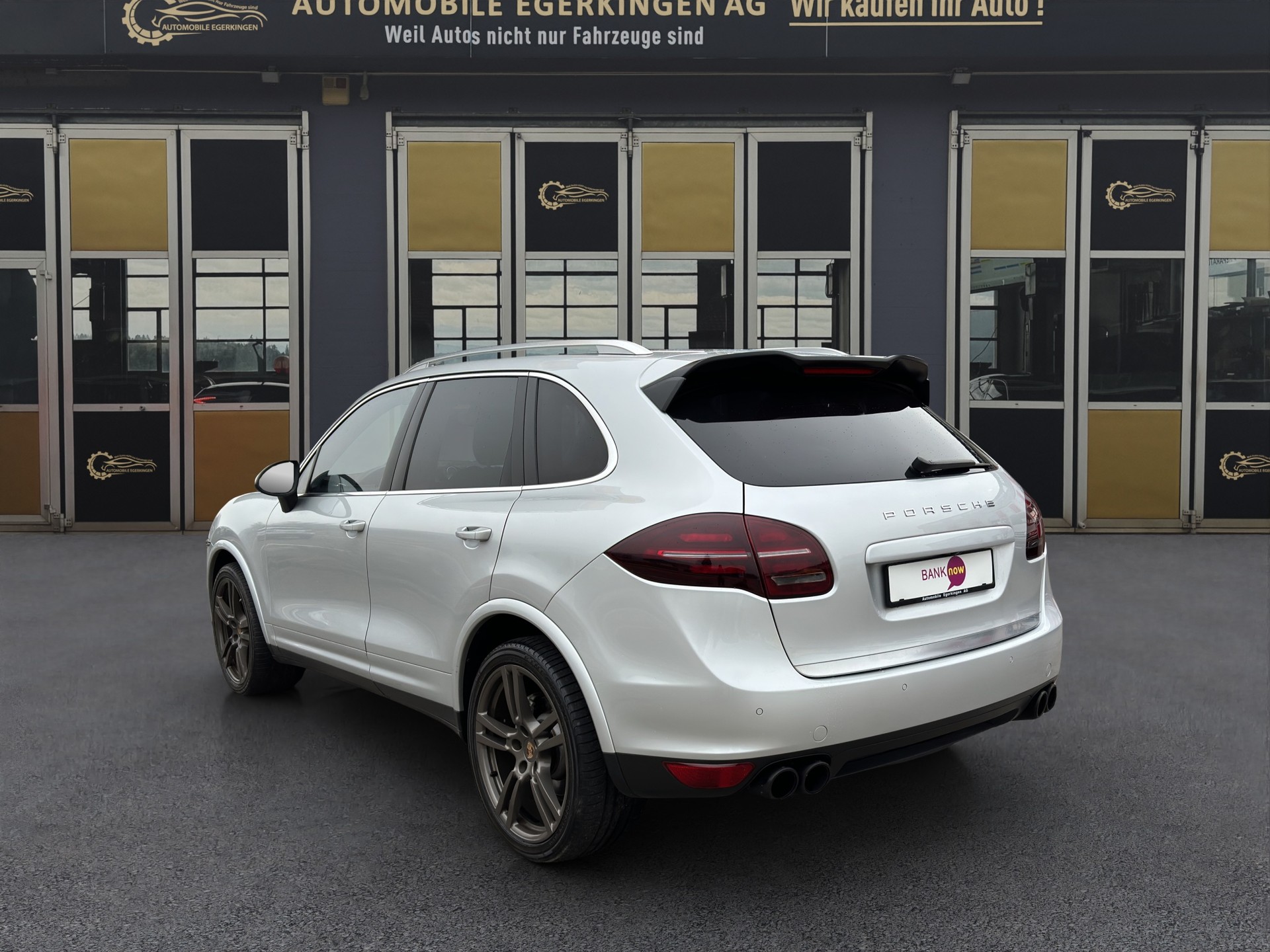 PORSCHE Cayenne S-image-6