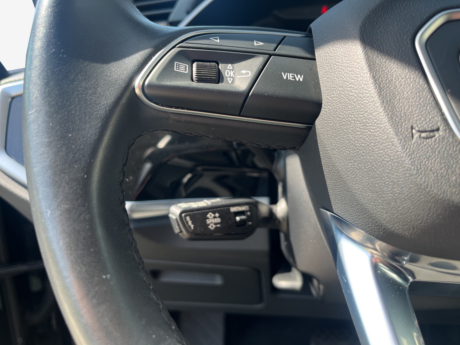 AUDI Q3 35 TFSI Attraction S-tronic-image-15