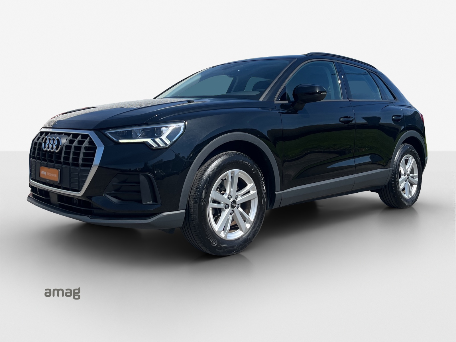 AUDI Q3 35 TFSI Attraction S-tronic-image-0