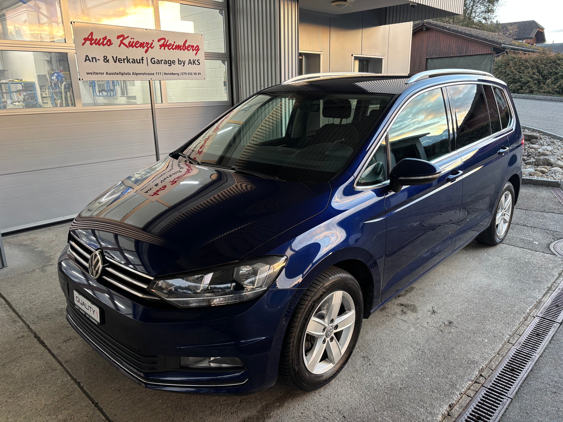 VW Touran 1.4 TSI BlueMotion Highline DSG 7.Sitze-image-2