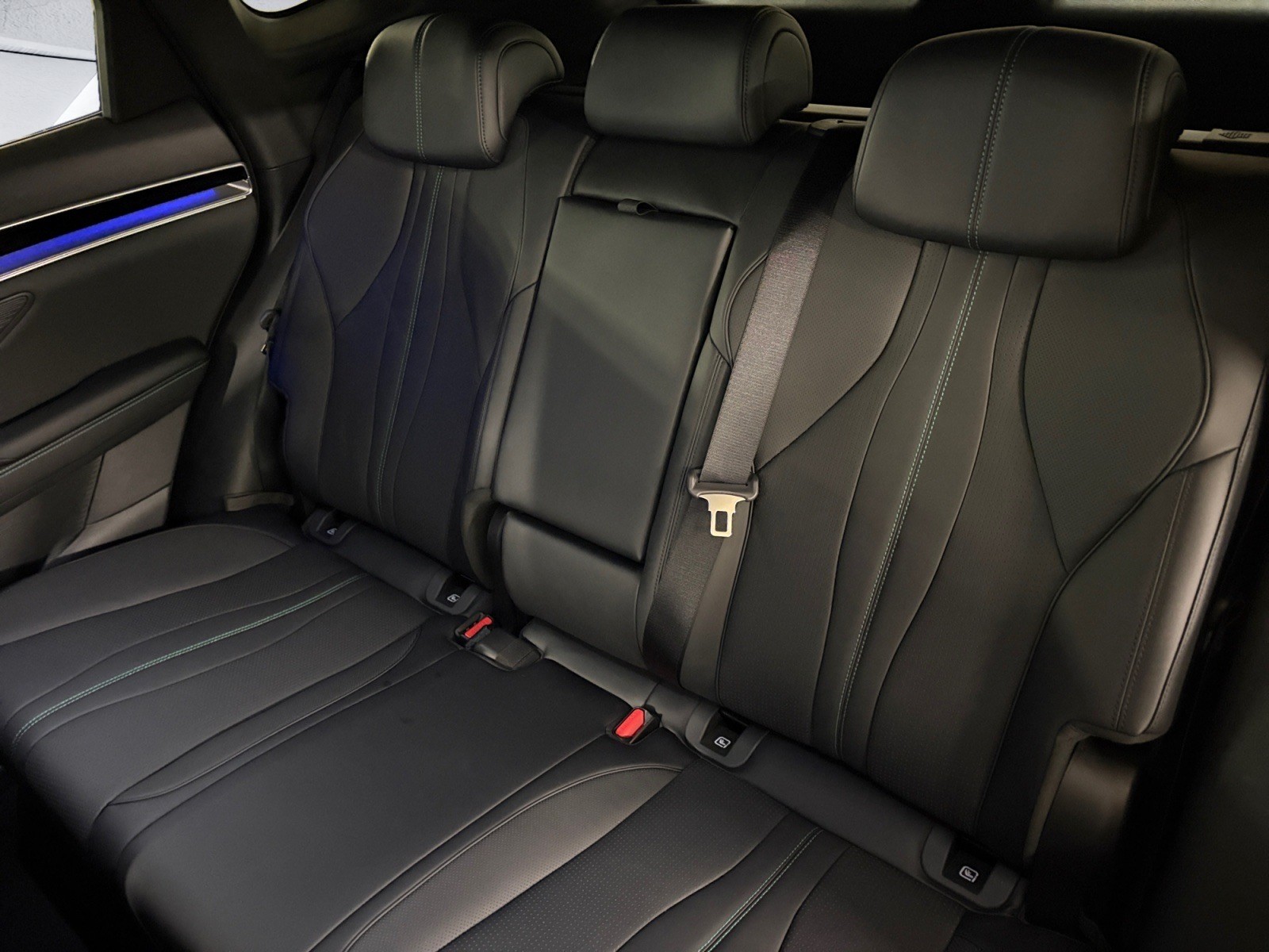 BYD Seal U DM-i Design AWD// #1 Elite Dealer – AutoScout24 Award 2025 Winner-image-14