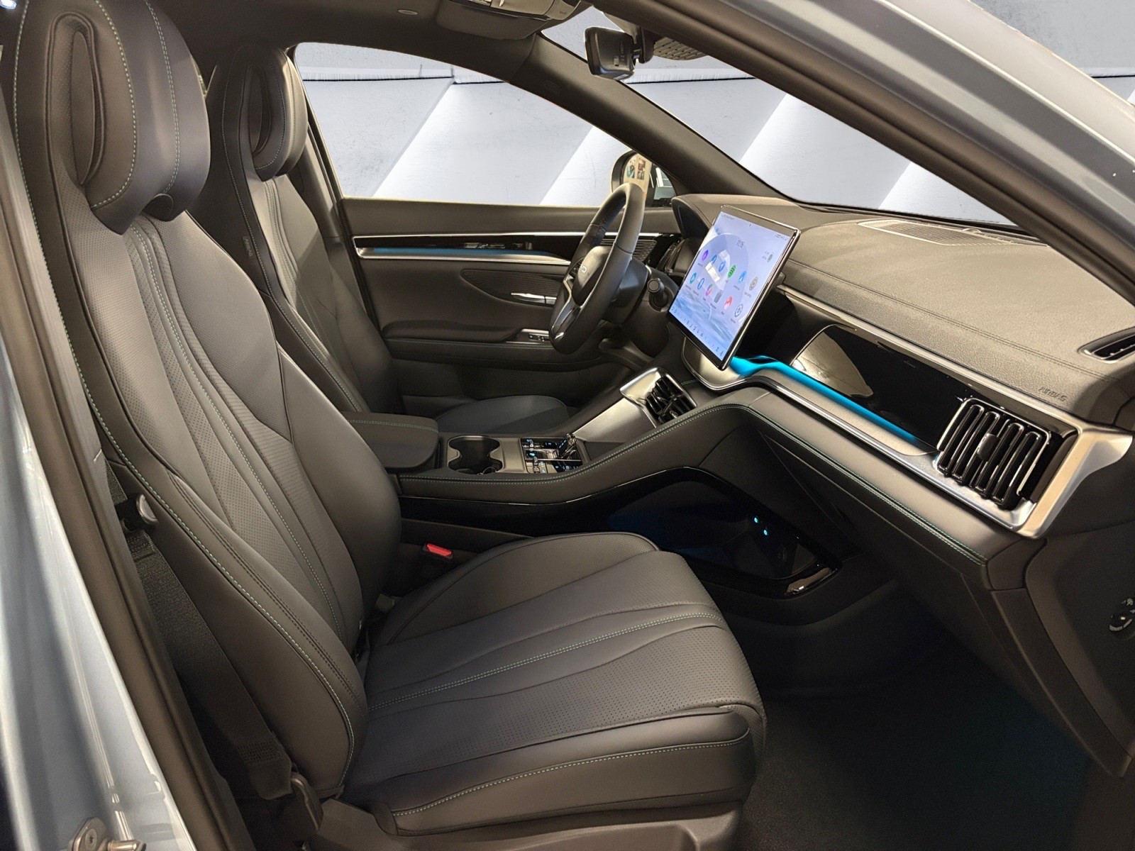 BYD Seal U DM-i Design AWD// #1 Elite Dealer – AutoScout24 Award 2025 Winner-image-13