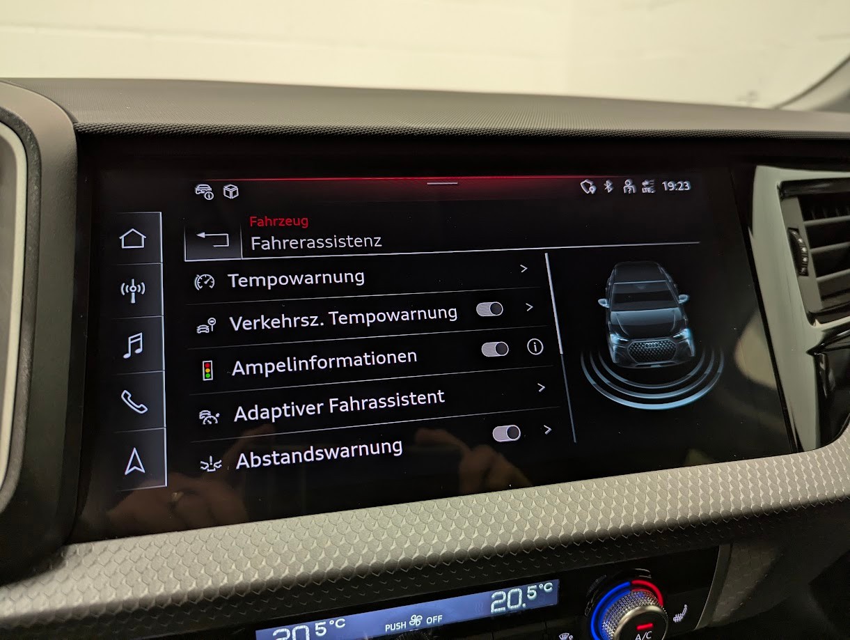 AUDI A1 Sportback 1.5 35 TFSI Allstreet S-Tronic*5J GAR VOLL-LED MMI-NAVI PLUS LEDERSPORTSITZE SITZHEIZ*-image-17