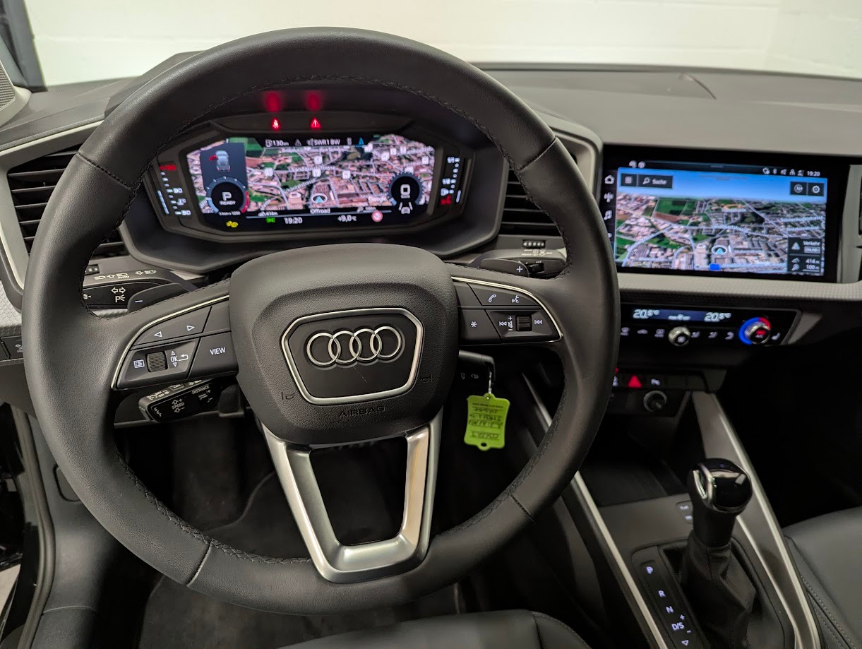 AUDI A1 Sportback 1.5 35 TFSI Allstreet S-Tronic*5J GAR VOLL-LED MMI-NAVI PLUS LEDERSPORTSITZE SITZHEIZ*-image-4