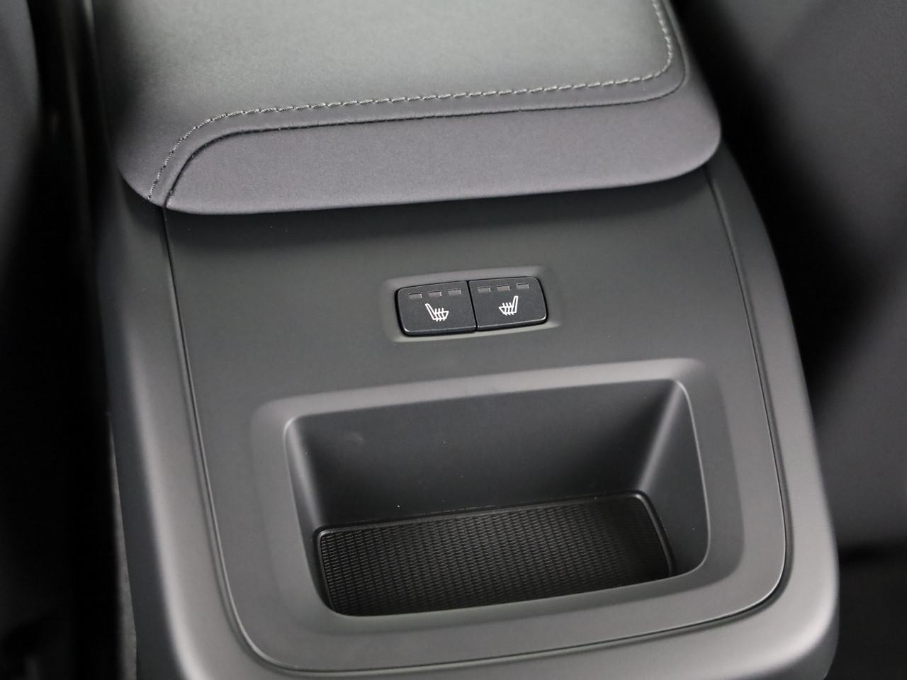 VOLVO XC60 2.0 T8 TE Black Edition eAWD-image-14
