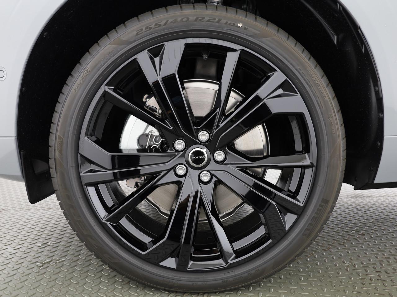 VOLVO XC60 2.0 T8 TE Black Edition eAWD-image-19