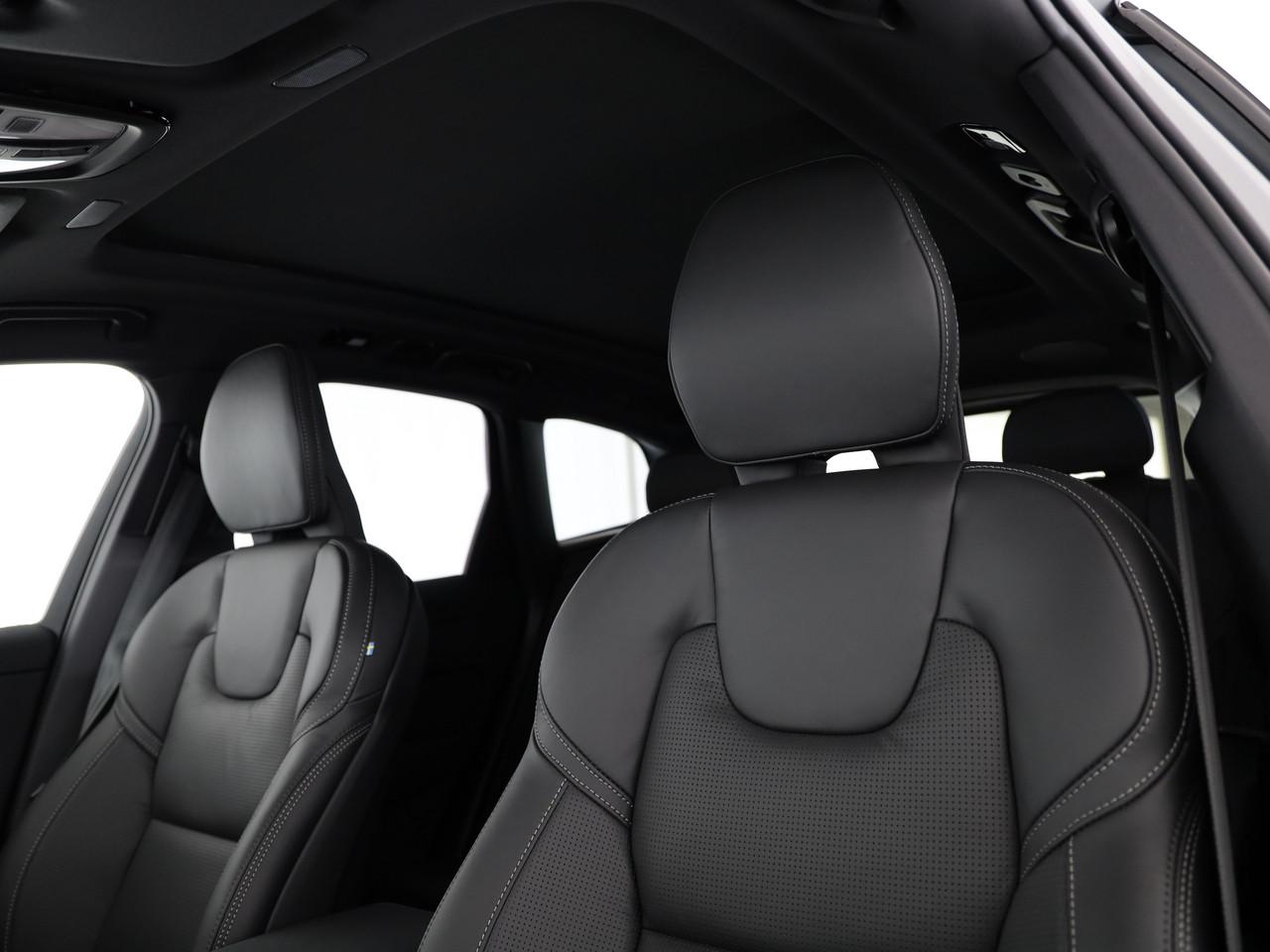 VOLVO XC60 2.0 T8 TE Black Edition eAWD-image-9