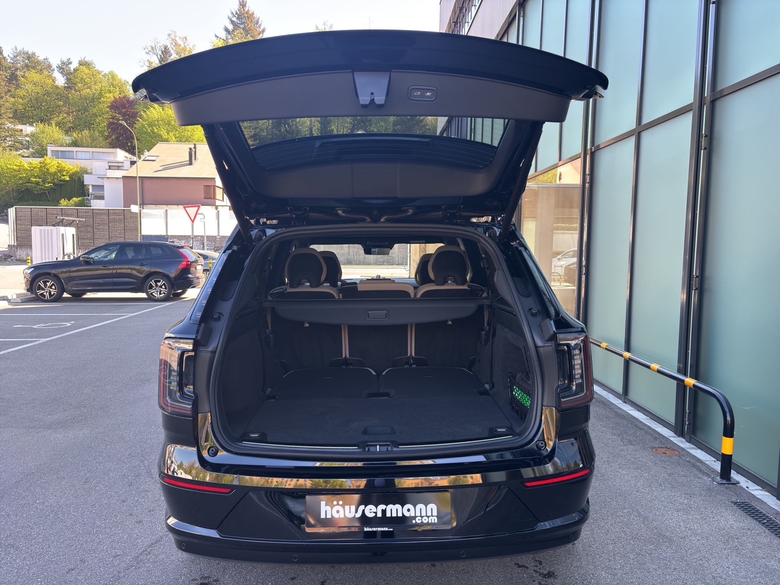 VOLVO EX90 Twin Ultra AWD-image-11