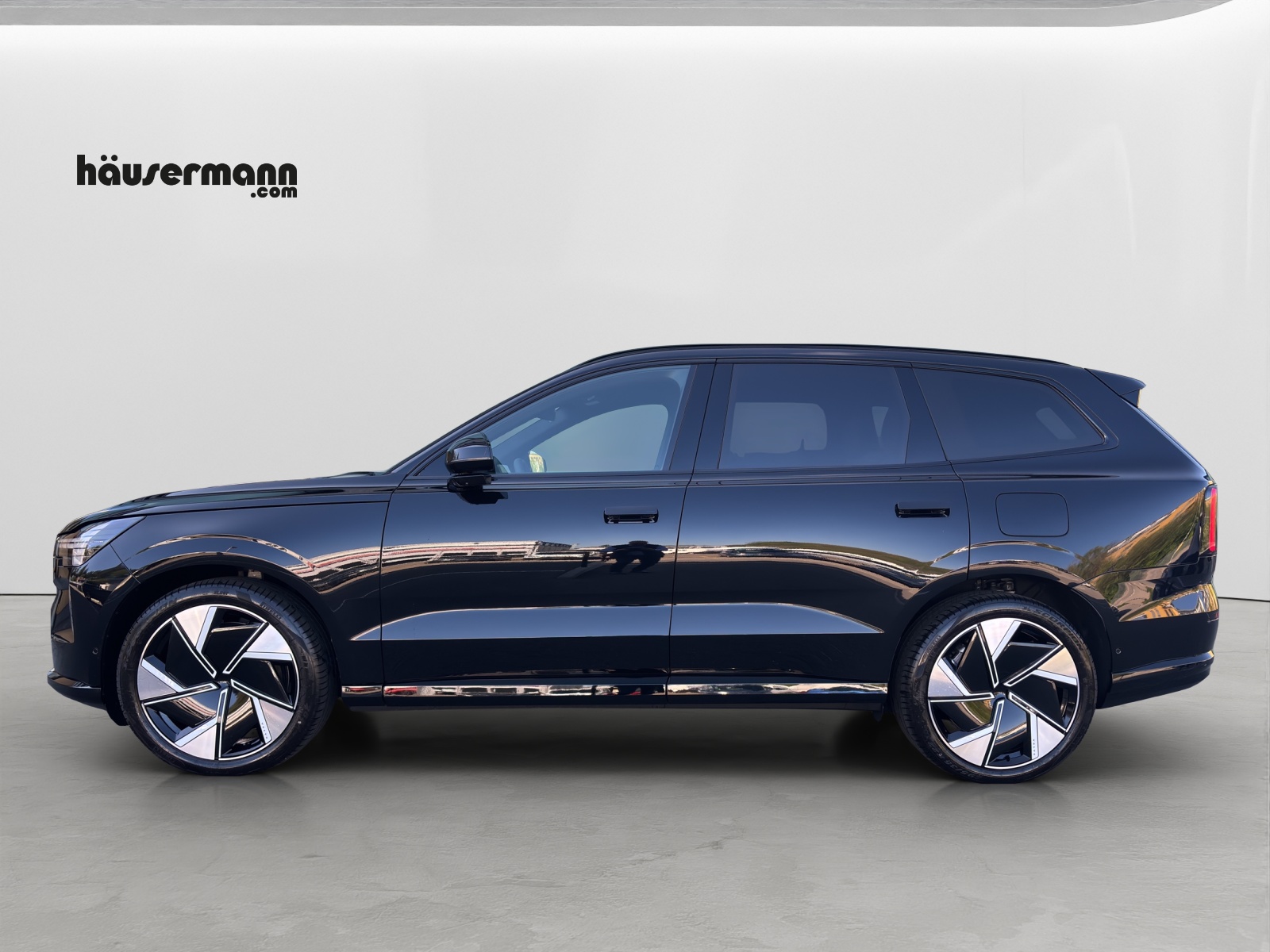 VOLVO EX90 Twin Ultra AWD-image-1