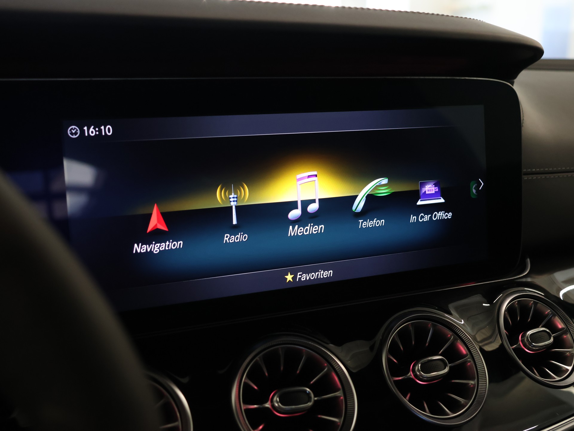 MERCEDES-BENZ AMG GT 4 63 S 4Matic+ Speedshift MCT *AMG Performance* *Burmester* *360 Kamera*-image-31