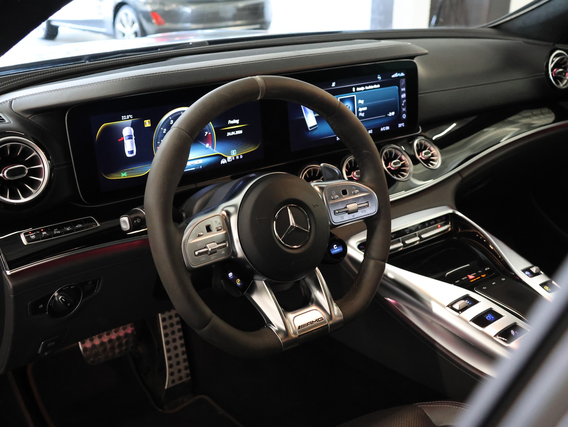 MERCEDES-BENZ AMG GT 4 63 S 4Matic+ Speedshift MCT *AMG Performance* *Burmester* *360 Kamera*-image-24