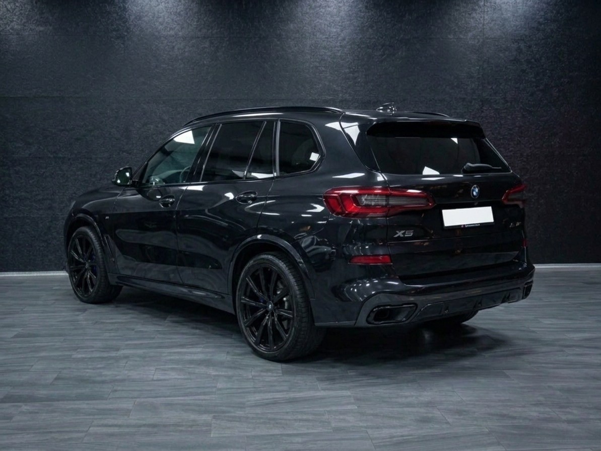 BMW 30d xDrive-image-2