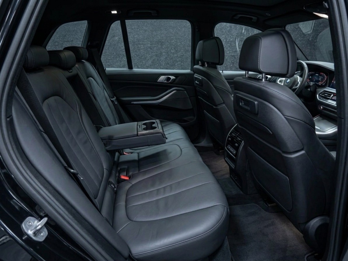 BMW 30d xDrive-image-5