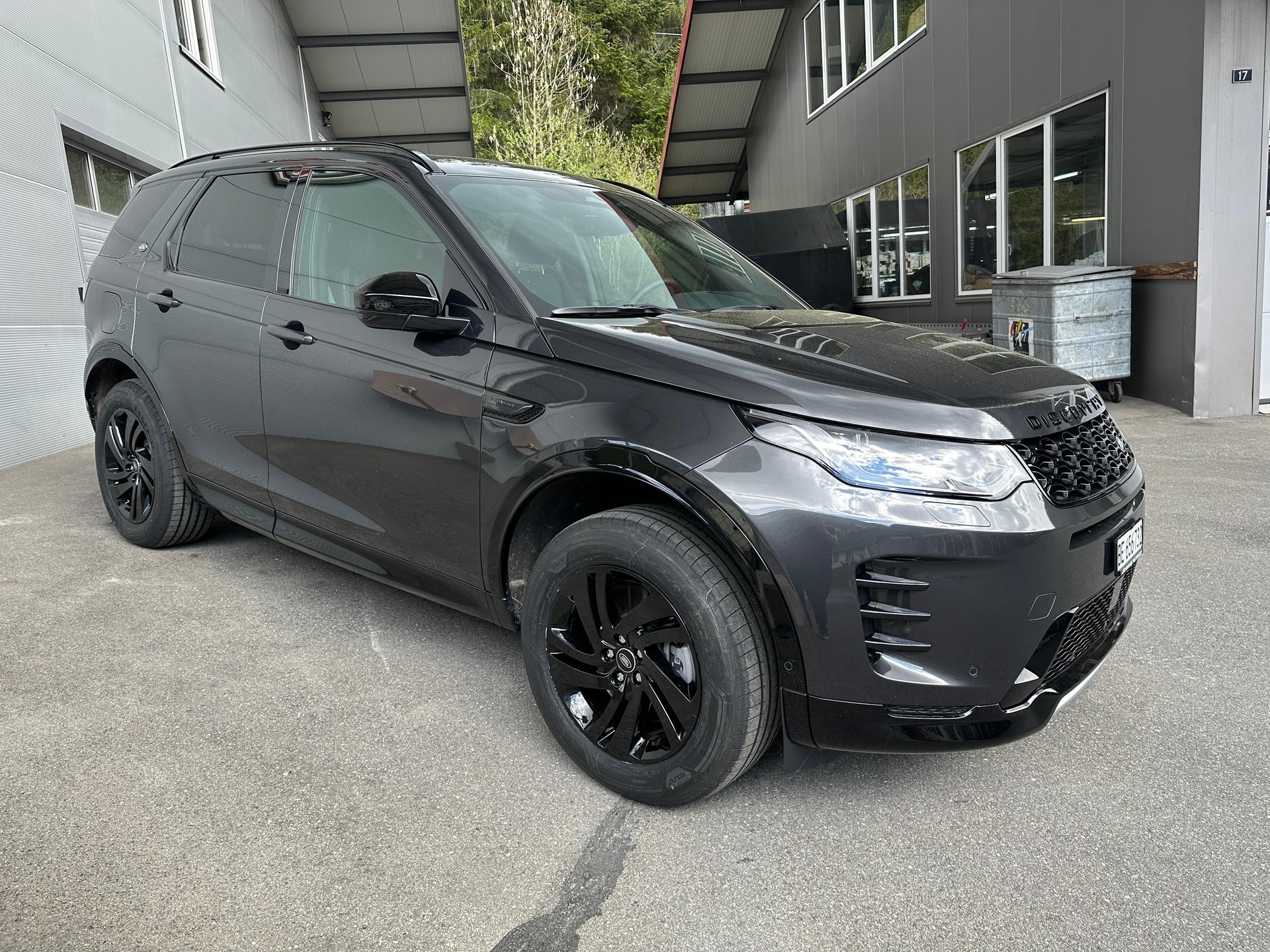LAND ROVER Discovery Sport 1.5 T 270e Dynamic S-image-4