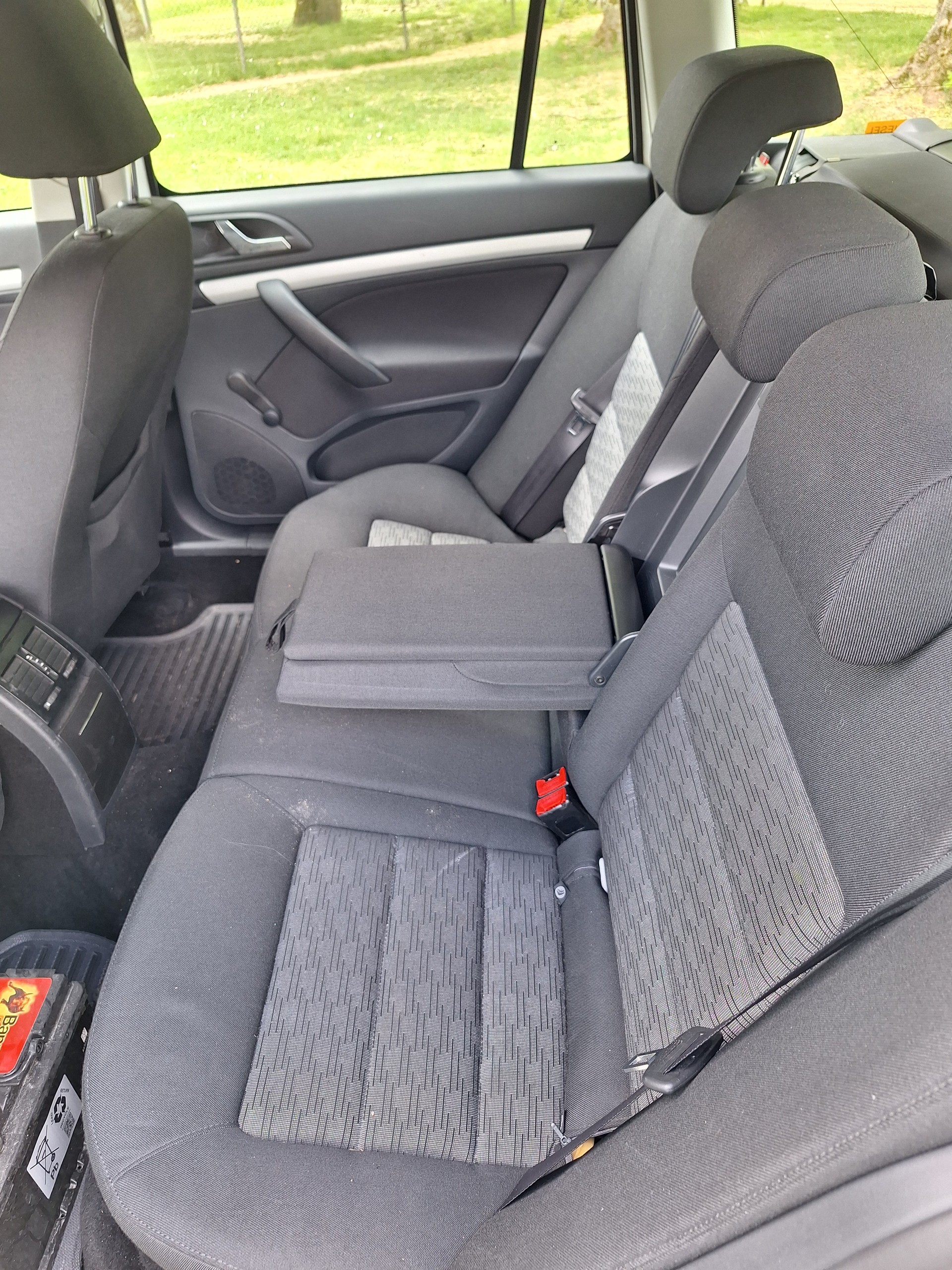 SKODA 1.6 TDI 4x4-image-8