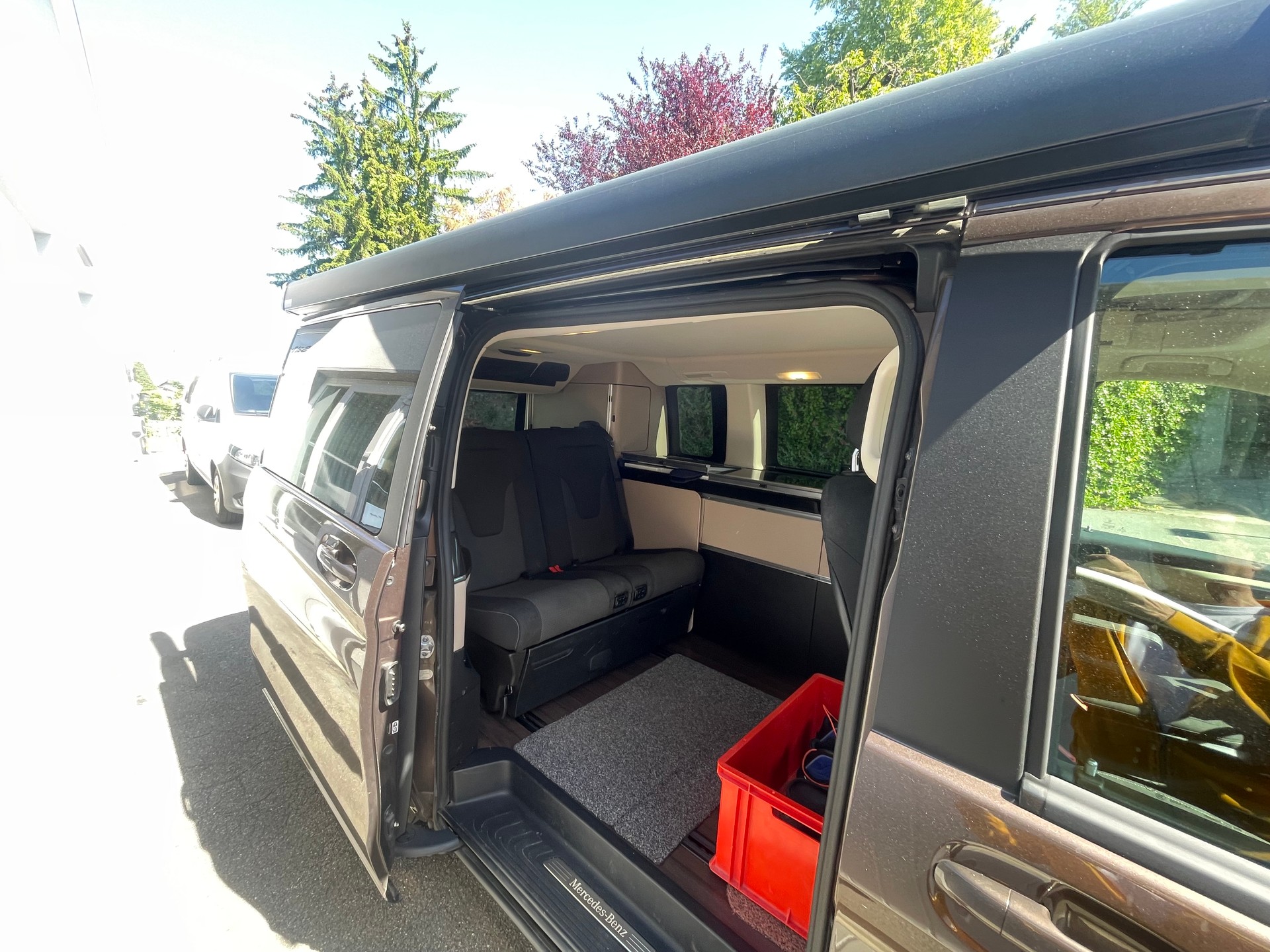 MERCEDES-BENZ 250 d-image-2