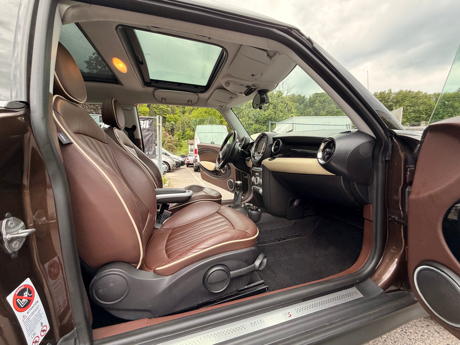 MINI Clubman Cooper S-image-12
