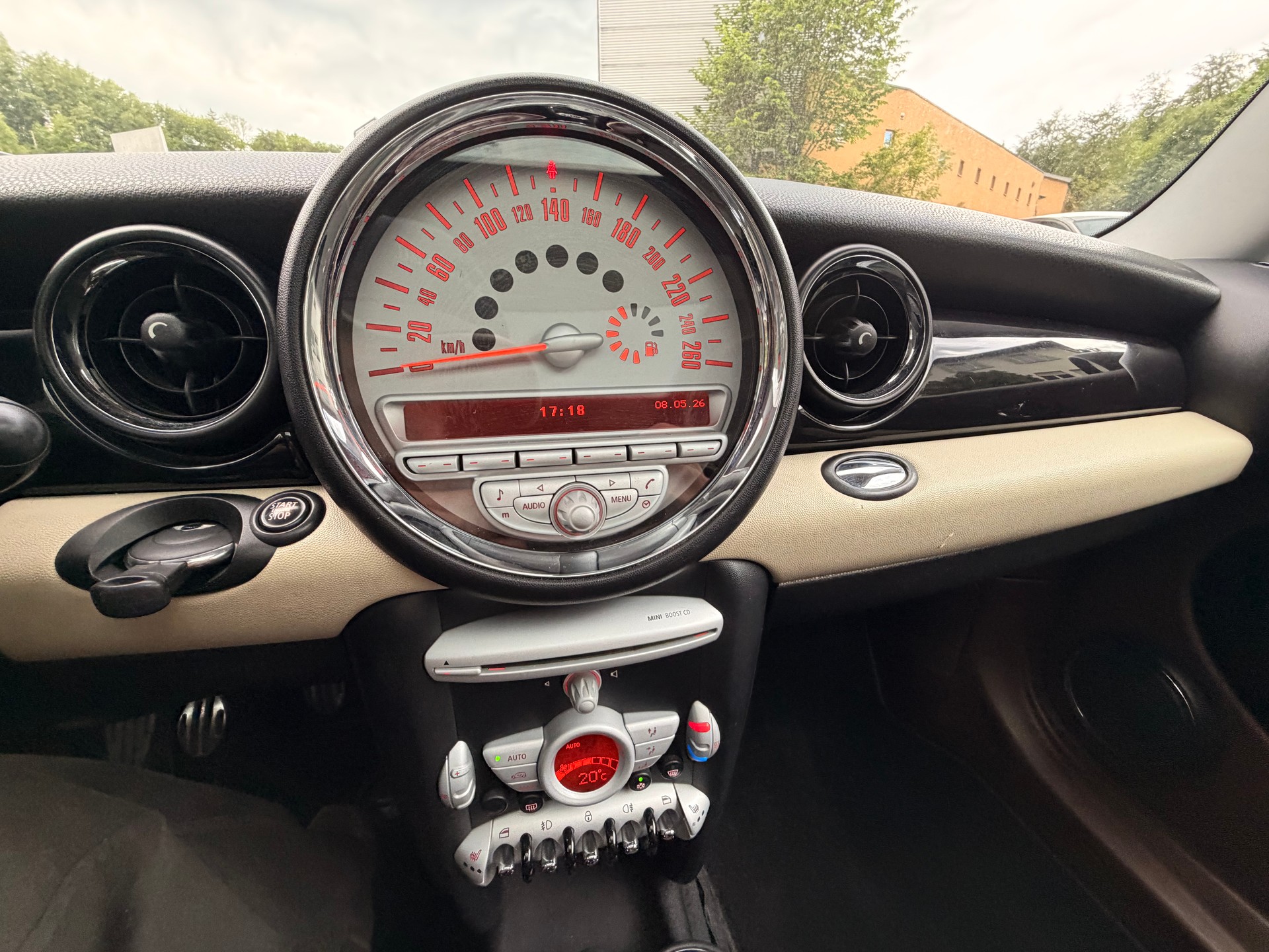 MINI Clubman Cooper S-image-25