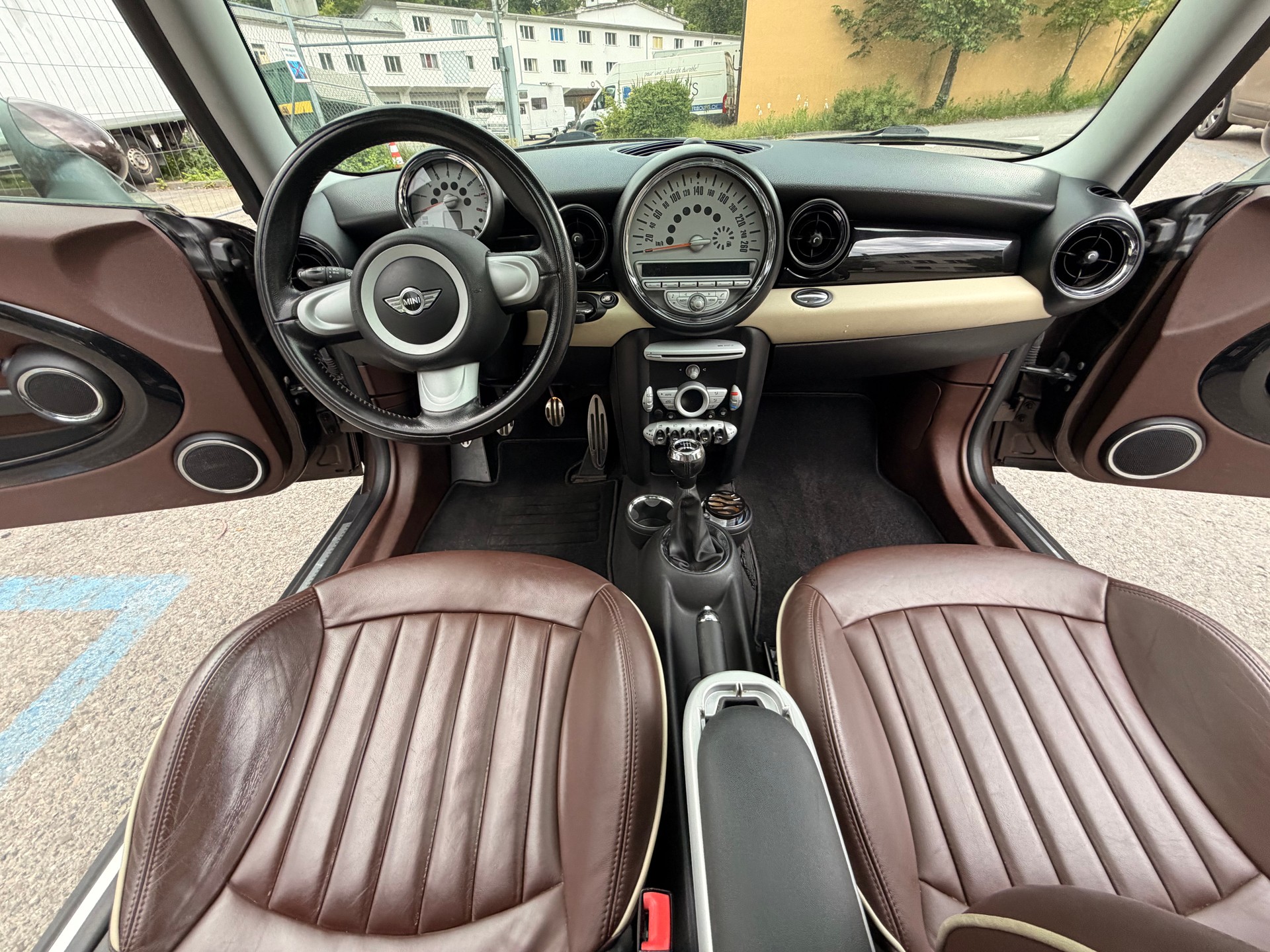 MINI Clubman Cooper S-image-23