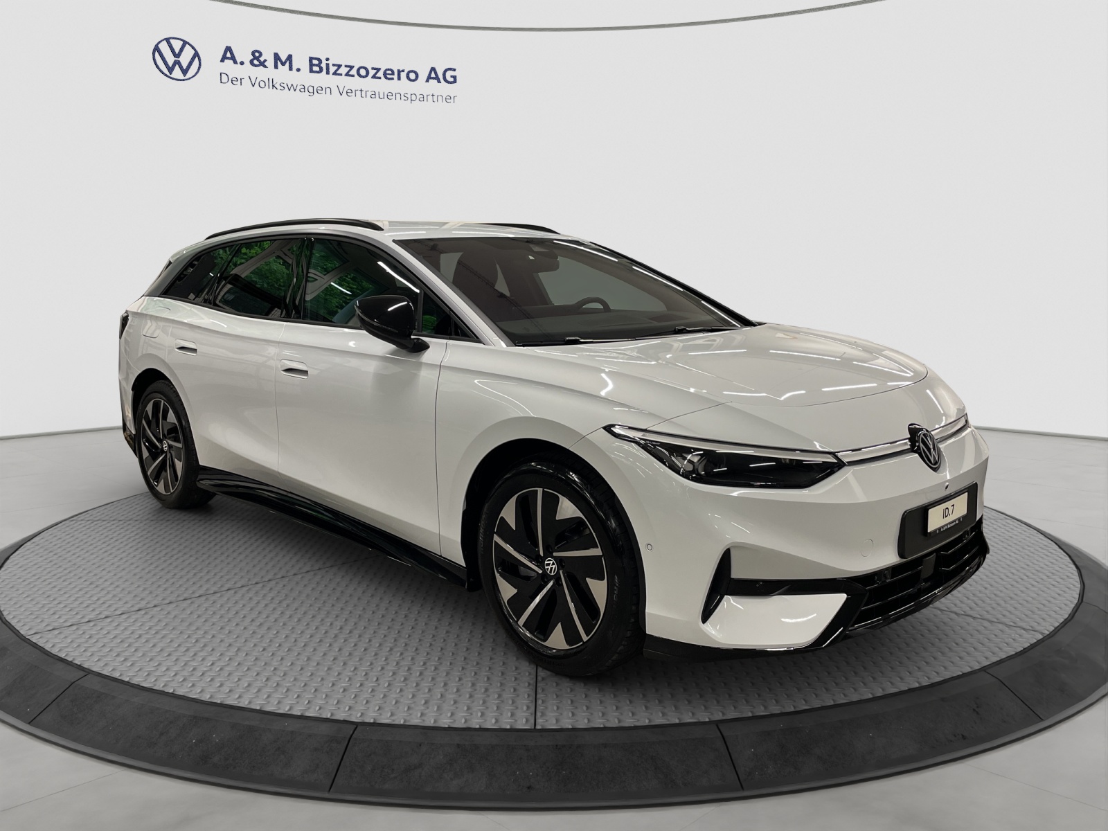 VW ID.7 Tourer Pro 77 kWh United-image-6