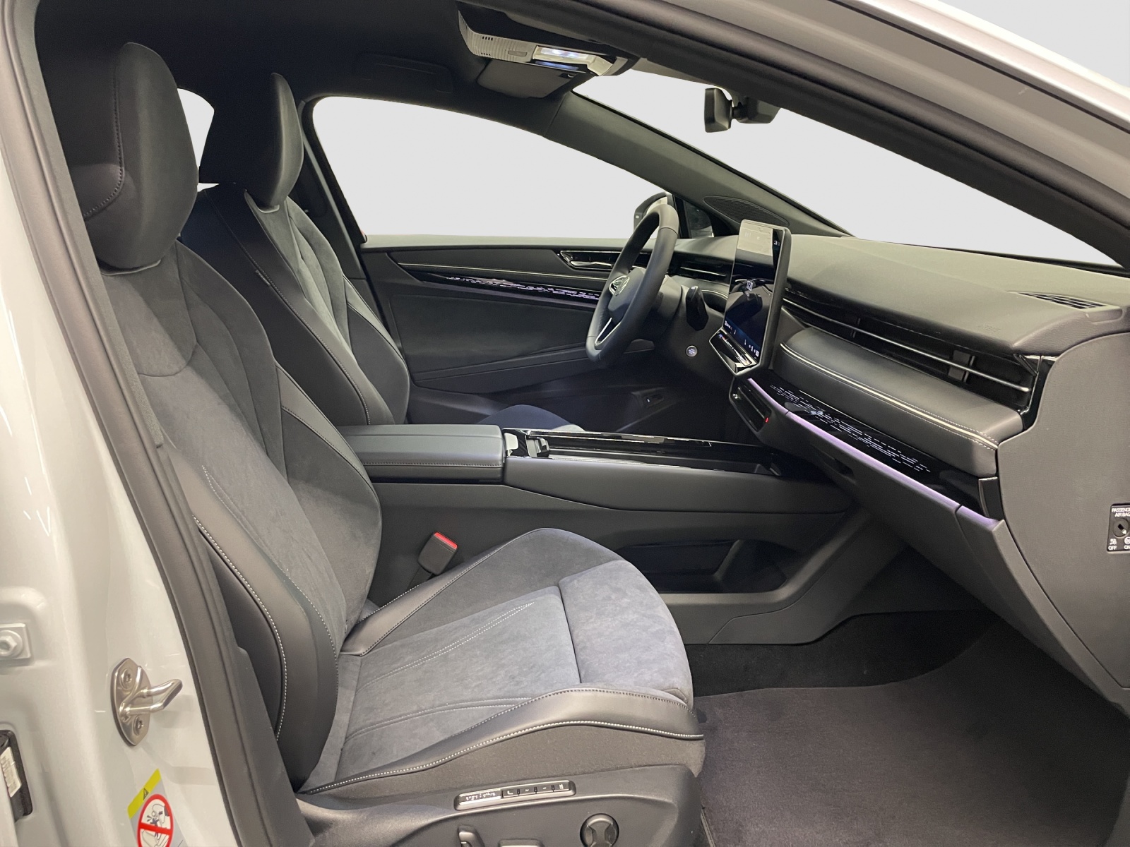 VW ID.7 Tourer Pro 77 kWh United-image-13