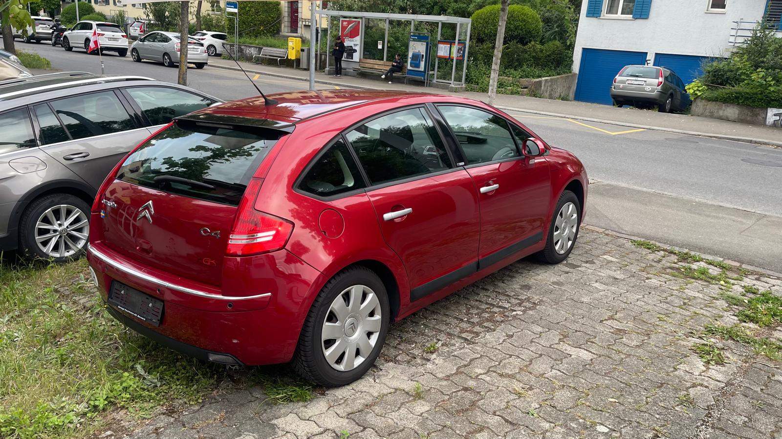 CITROEN C4 Berline 2.0i 16V Exclusive-image-4