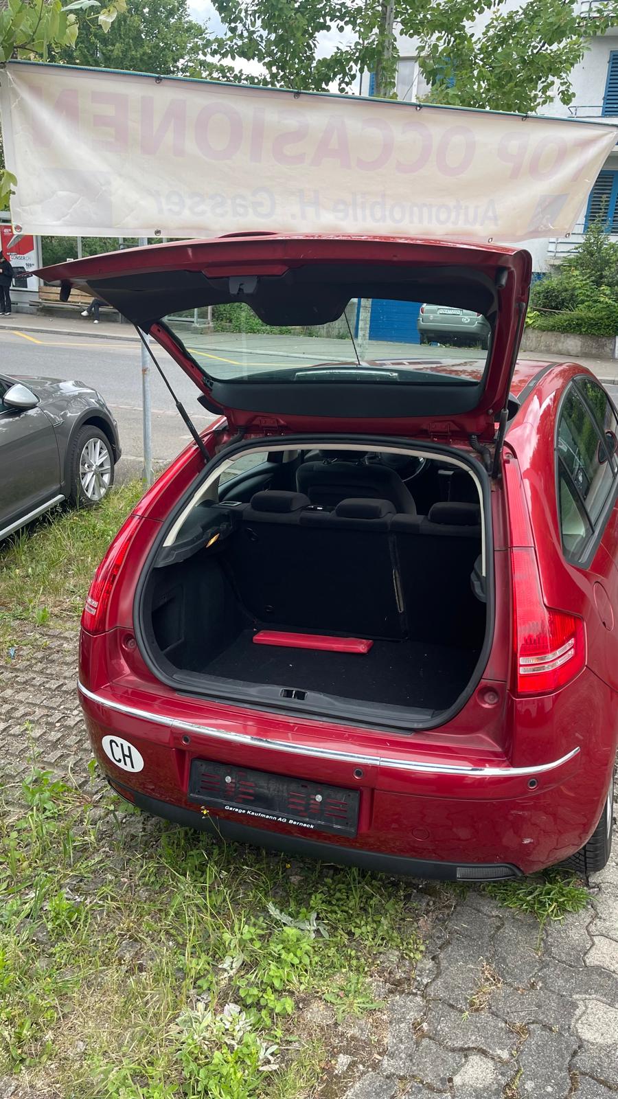 CITROEN C4 Berline 2.0i 16V Exclusive-image-5
