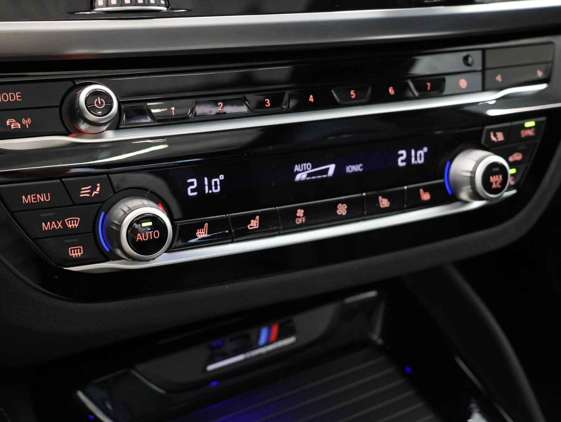 BMW X3 xDrive M Competition Steptronic *Carbon Lenkrad*Panorama*Harman/Kardon*Ambientebeleuchtung*-image-33