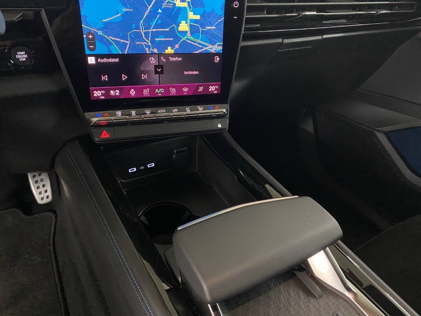 RENAULT Rafale 1.2 E-Tech Hybrid 200 Esprit Alpine-image-9