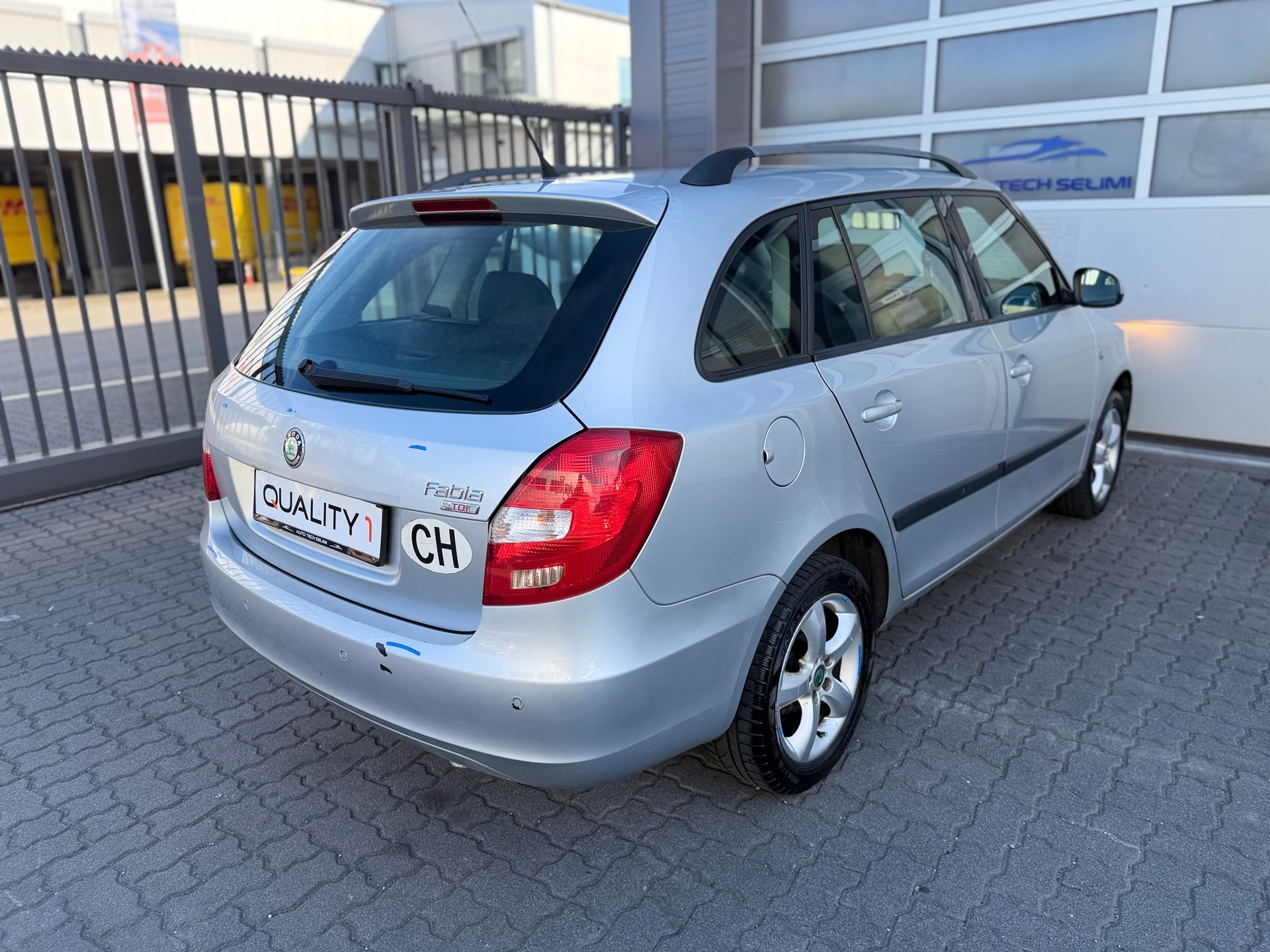 SKODA Fabia 1.9 TDI Ambiente-image-4
