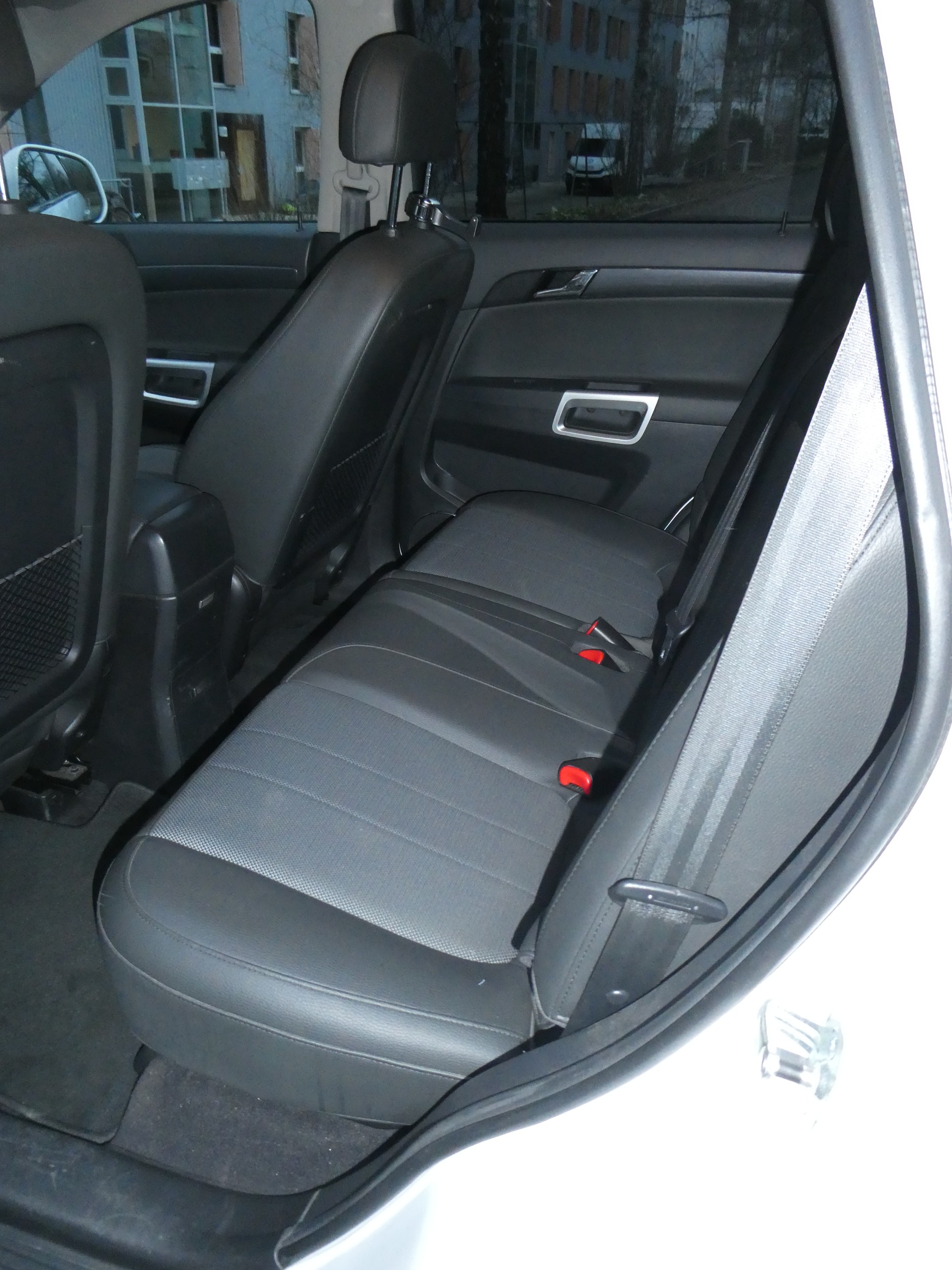 OPEL Antara 2.0 CDTi Enjoy 4WD-image-10