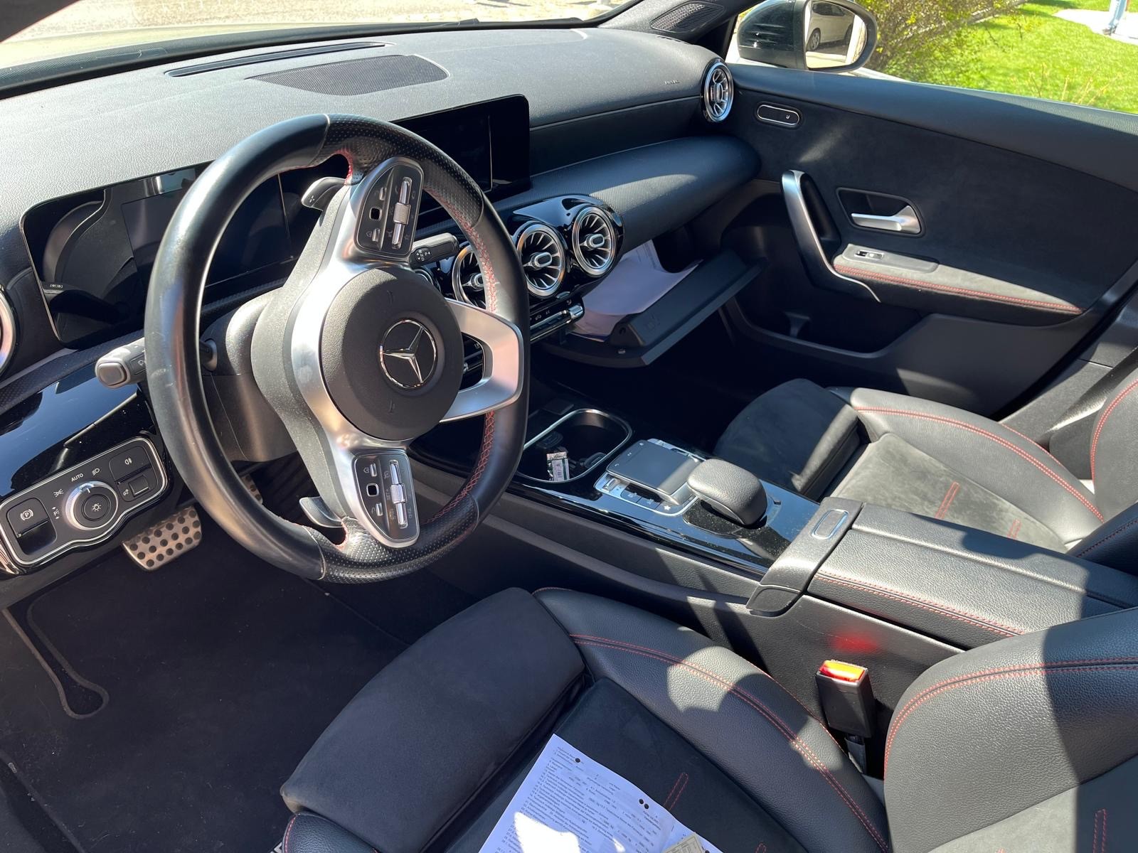 MERCEDES-BENZ A 220-image-5