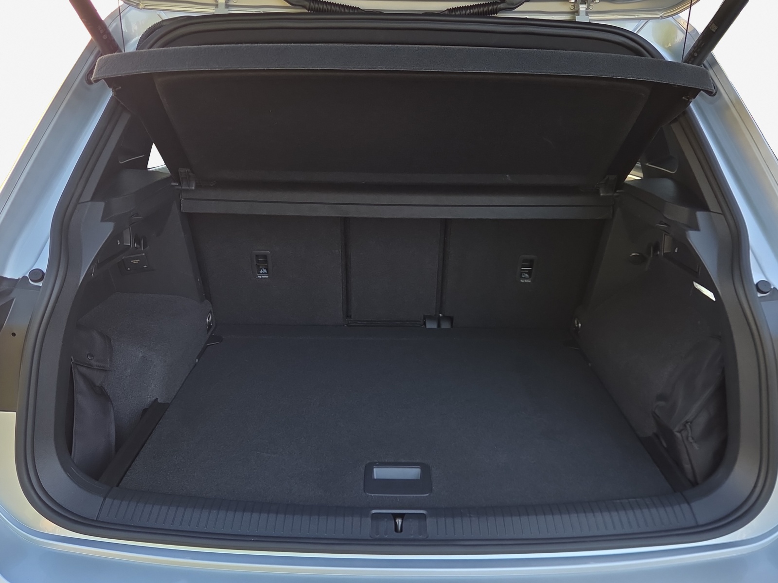 VW Tiguan 2.0TSI R-Line 4Motion DSG-image-12