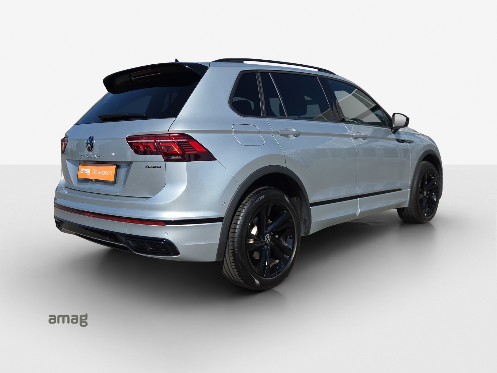 VW Tiguan 2.0TSI R-Line 4Motion DSG-image-4