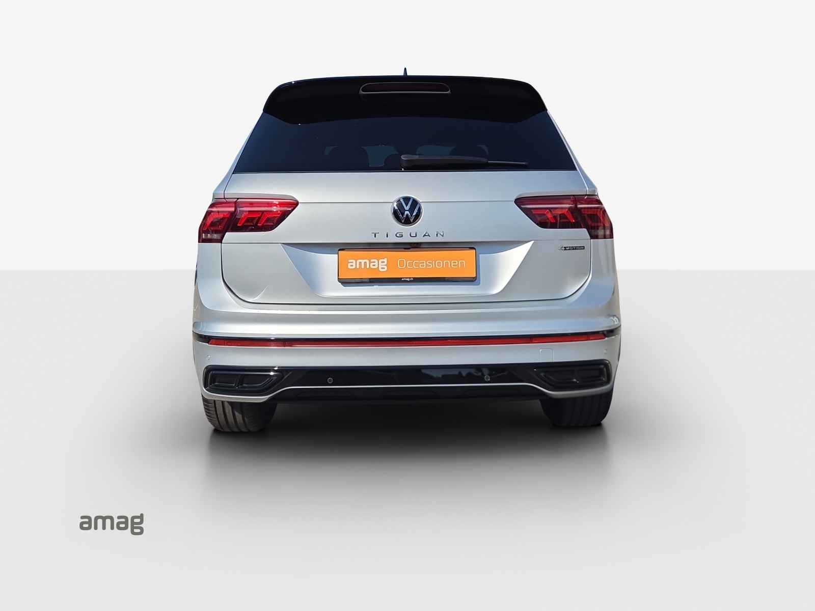 VW Tiguan 2.0TSI R-Line 4Motion DSG-image-3