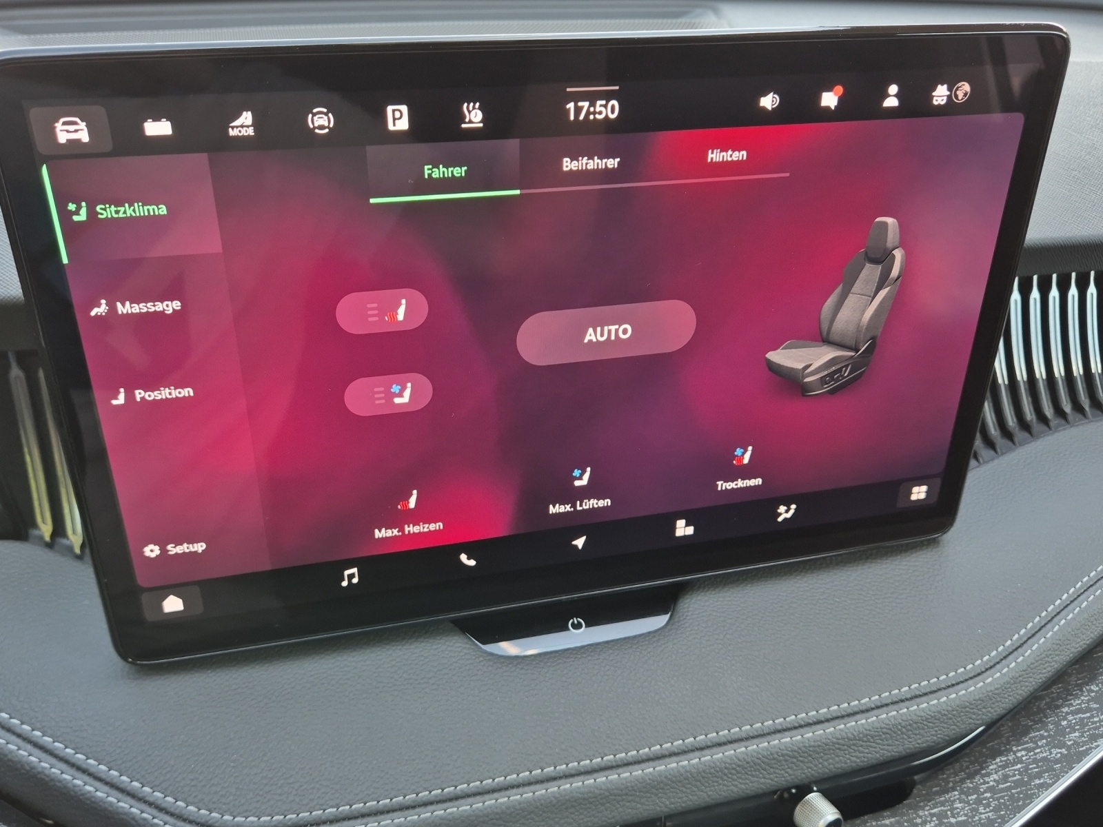 SKODA Superb Combi 1.5 TSI PHEV Selection DSG-image-25