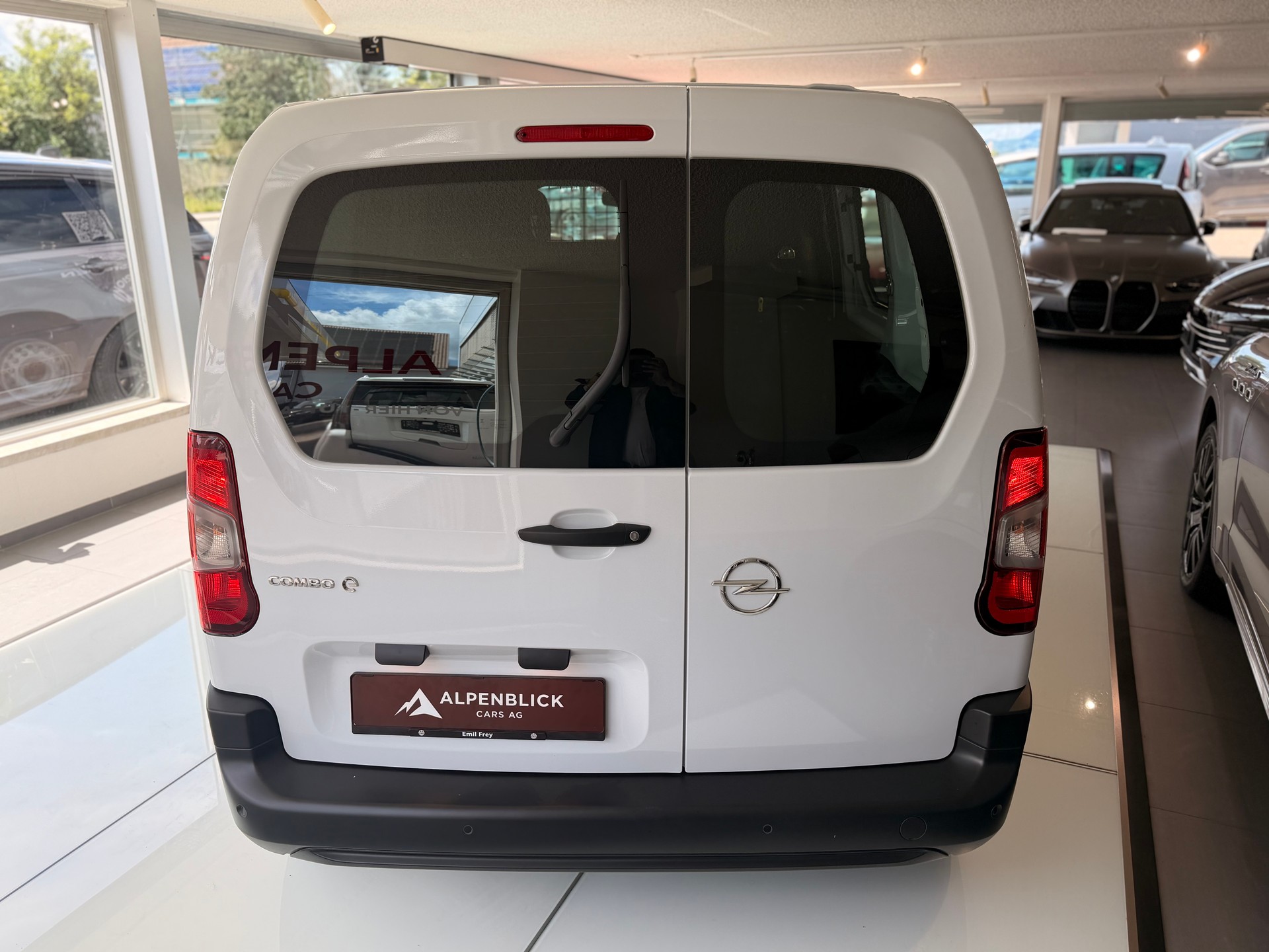 OPEL Combo-e Cargo Blitz-image-5