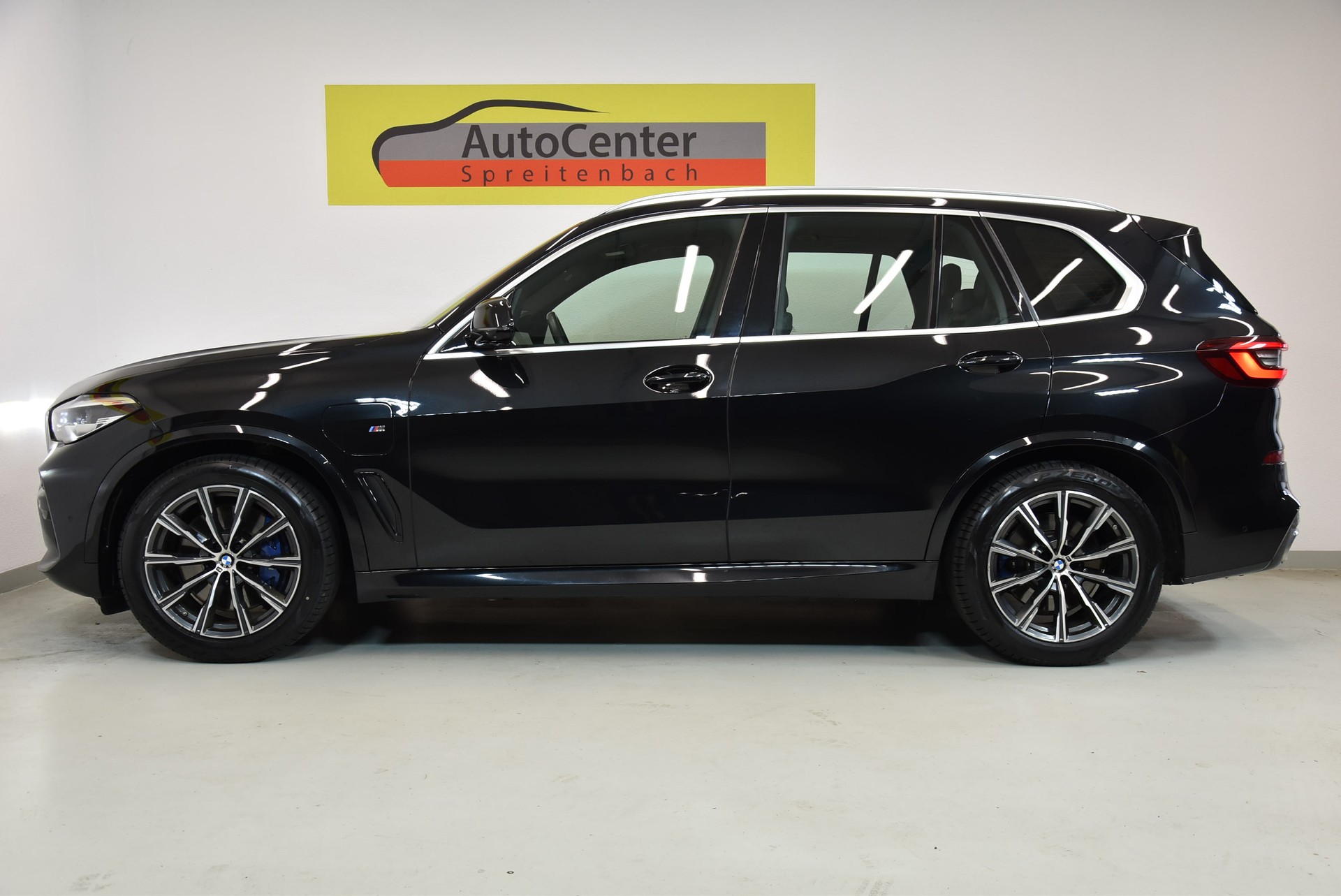 BMW X5 xDrive45e M Sport Steptronic-image-12