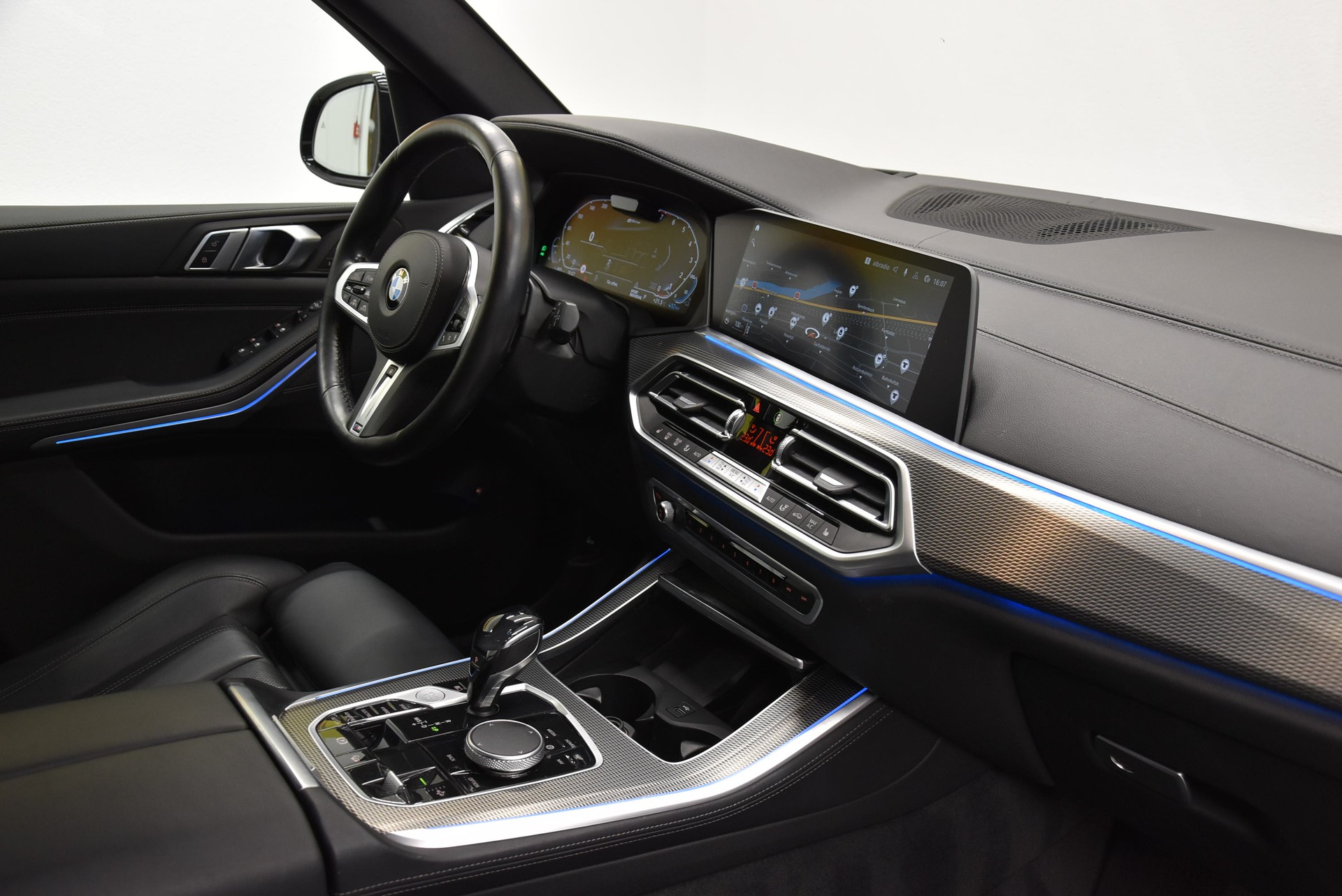 BMW X5 xDrive45e M Sport Steptronic-image-3
