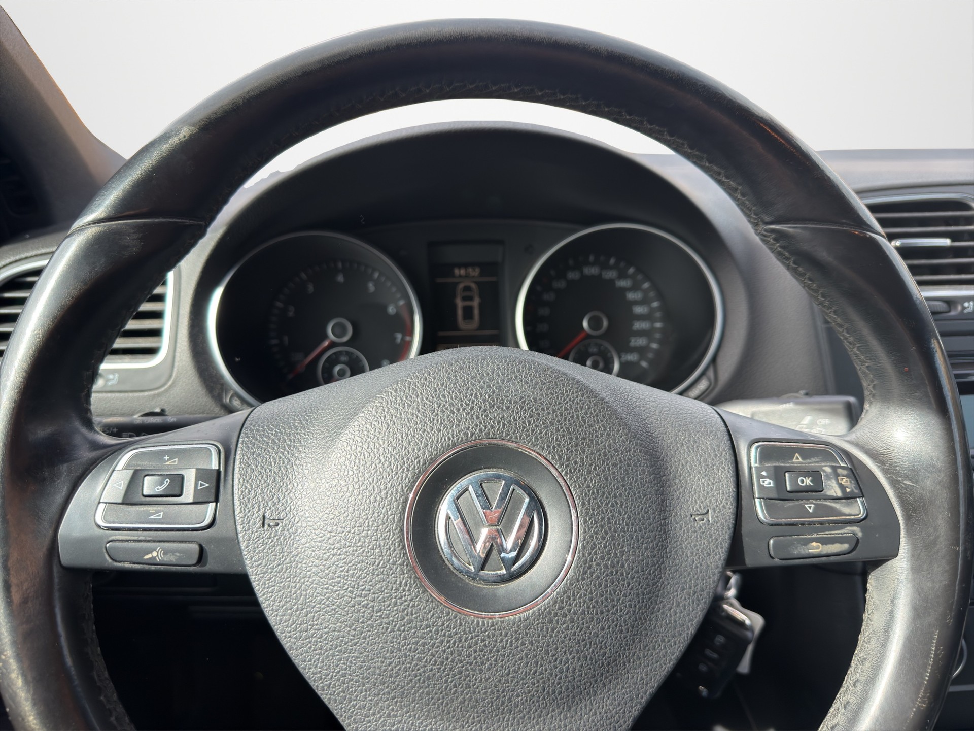VW Golf Cabrio 1.2 TSI BMT Whiteline-image-13