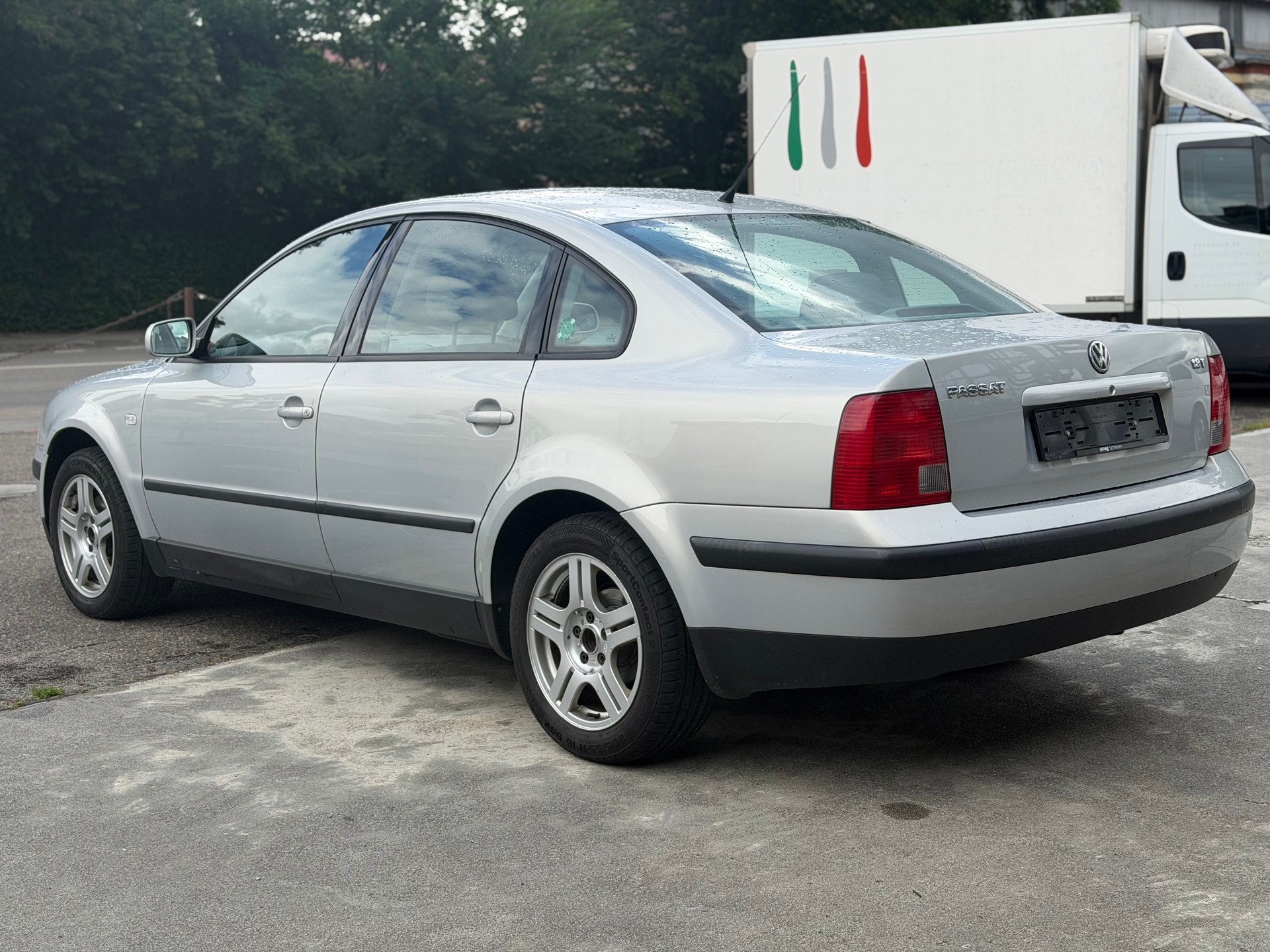 VW Passat 1.8 T Highline-image-3