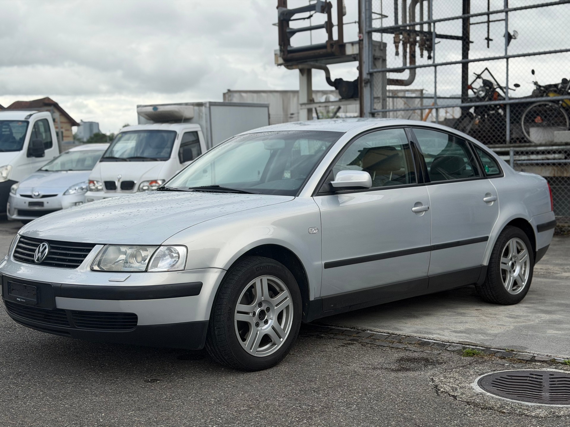 VW Passat 1.8 T Highline-image-0