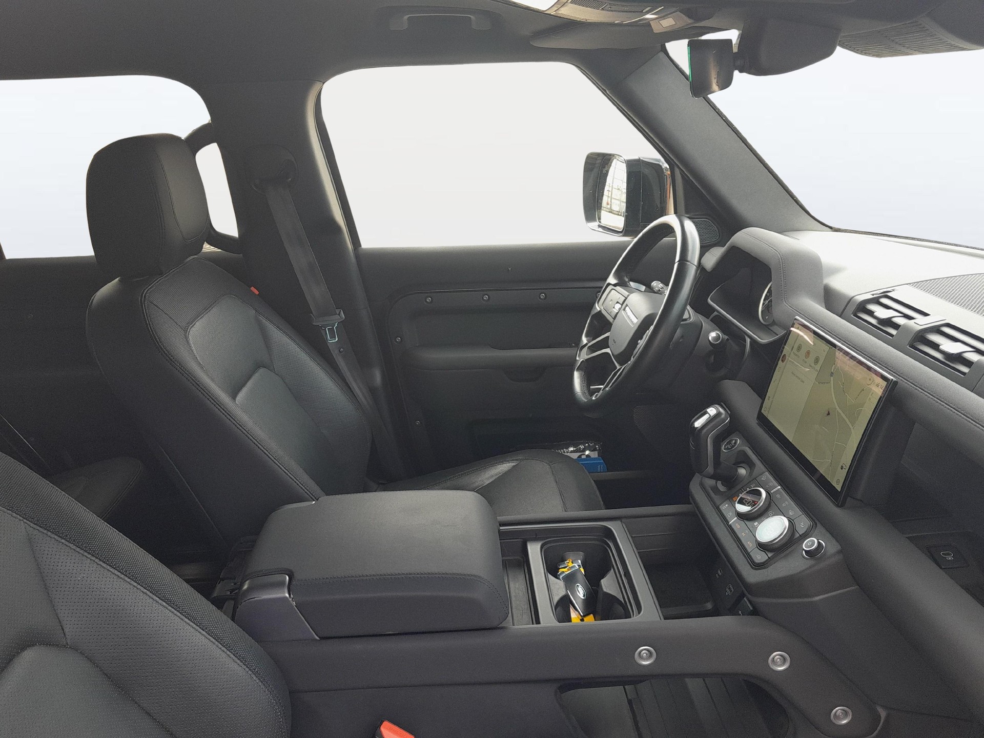 LAND ROVER Defender 110 3.0 D I6 250 X-Dynamic S-image-9