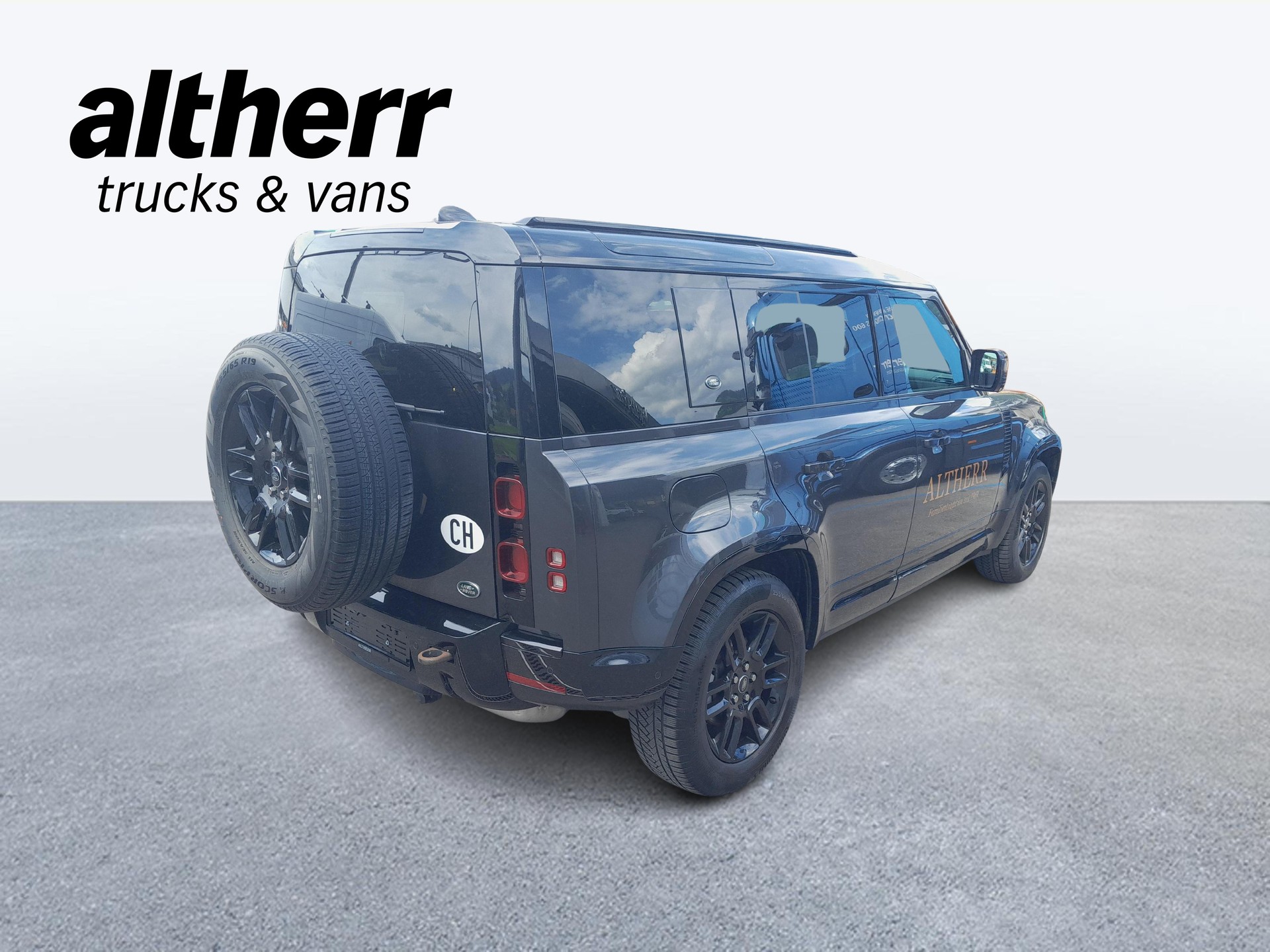 LAND ROVER Defender 110 3.0 D I6 250 X-Dynamic S-image-4