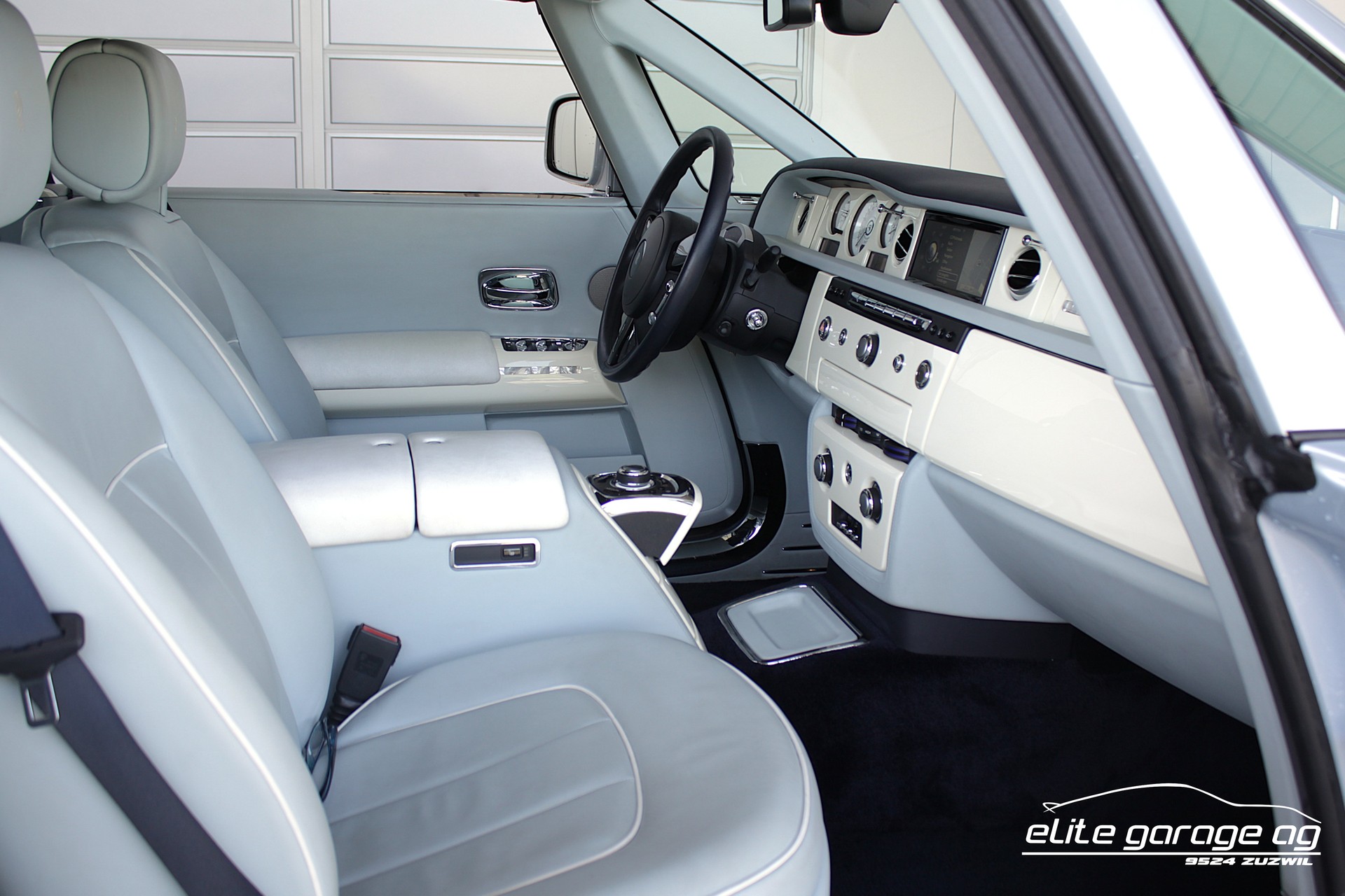 ROLLS-ROYCE Phantom 6.7 V12 Drophead Serie II "ART DECO COLLECTION" SONDERMODELL-image-15