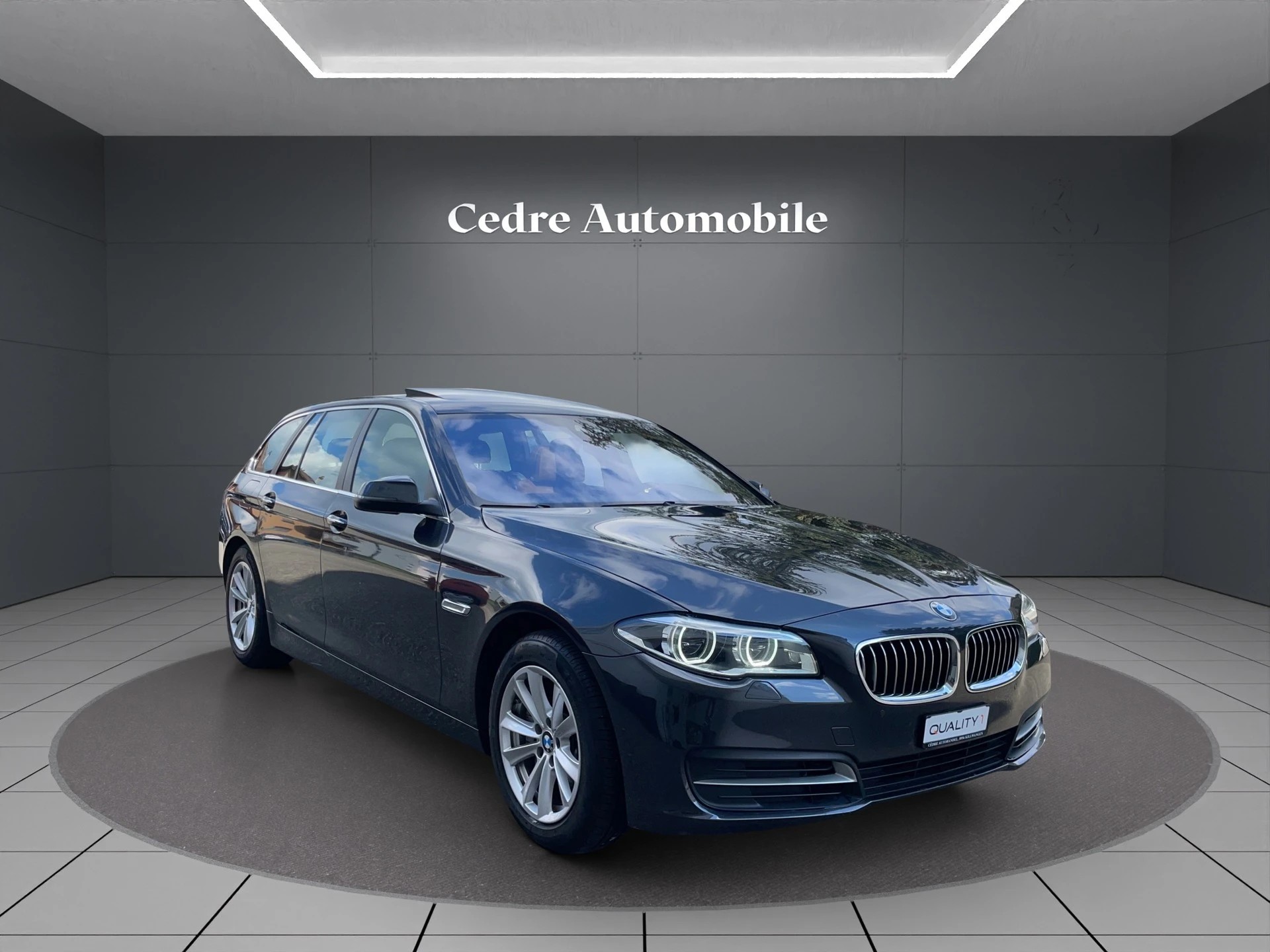 BMW 530d Touring xDrive Steptronic-image-0