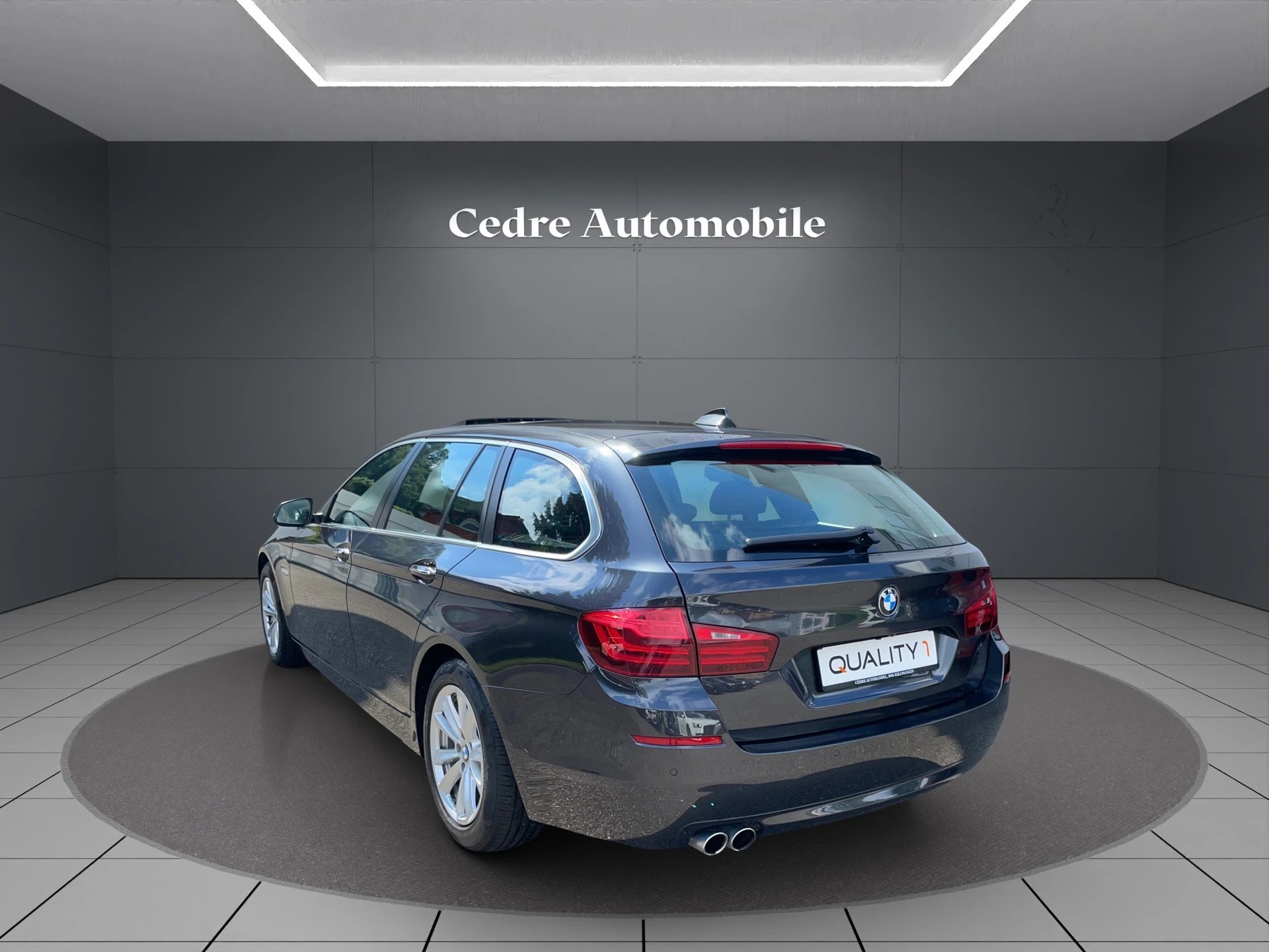 BMW 530d Touring xDrive Steptronic-image-3