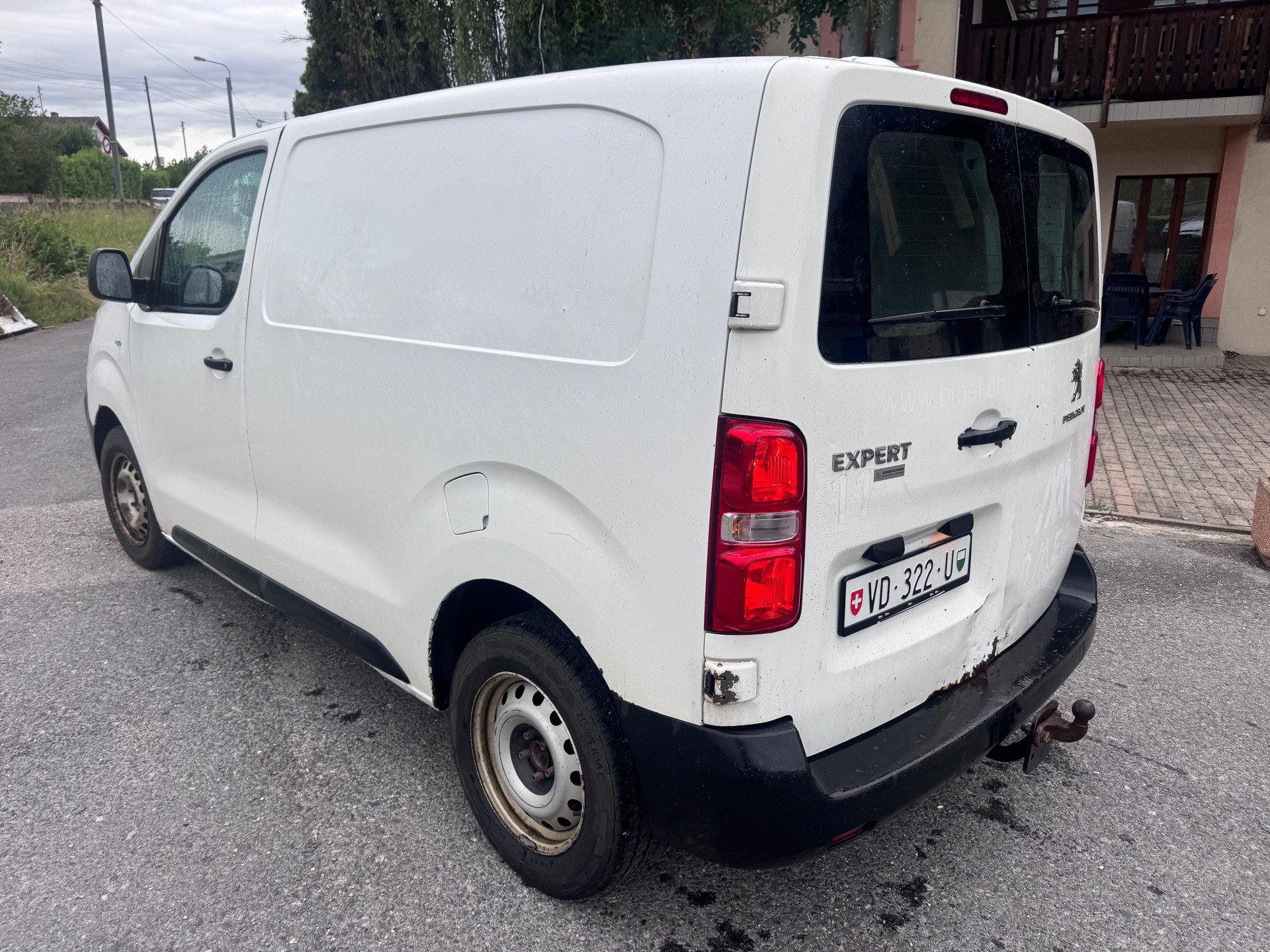PEUGEOT Expert 2.0 BlueHDi 120 Active Compact-image-3